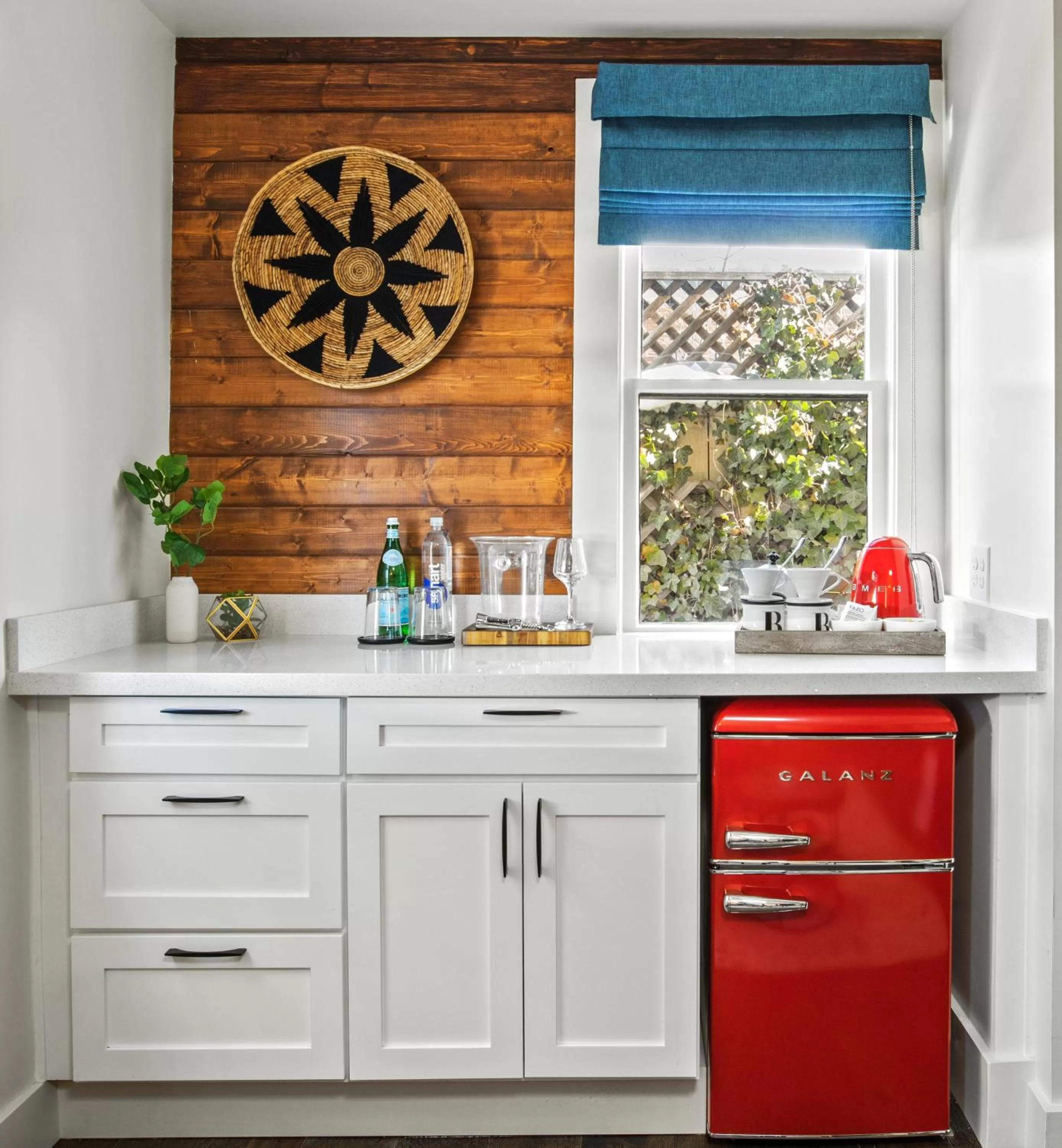 Coffee/tea facilities in Bespoke Inn Flagstaff