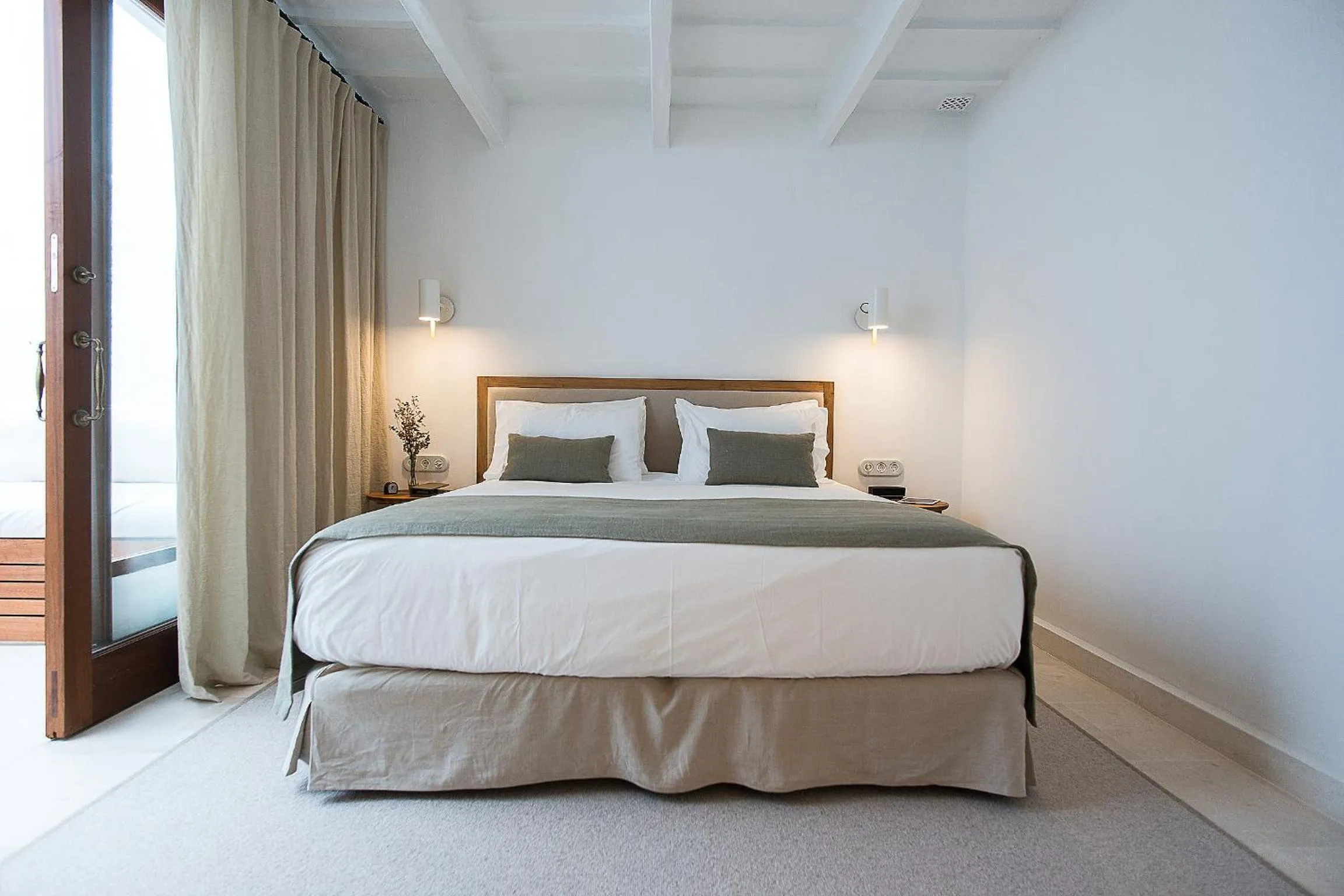 Bedroom, Bed in S'Hotelet d'es Born - Suites & SPA