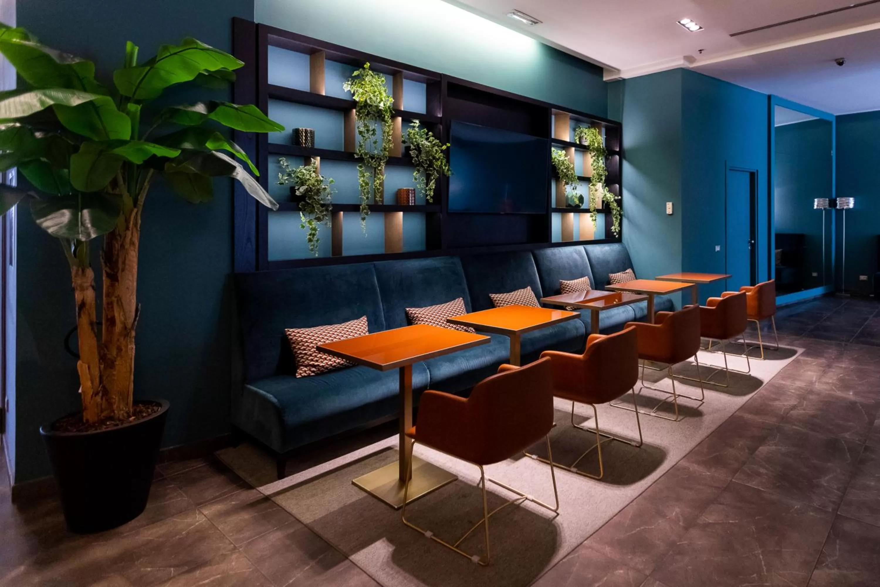 Lobby or reception in Ramada Plaza by Wyndham Milano