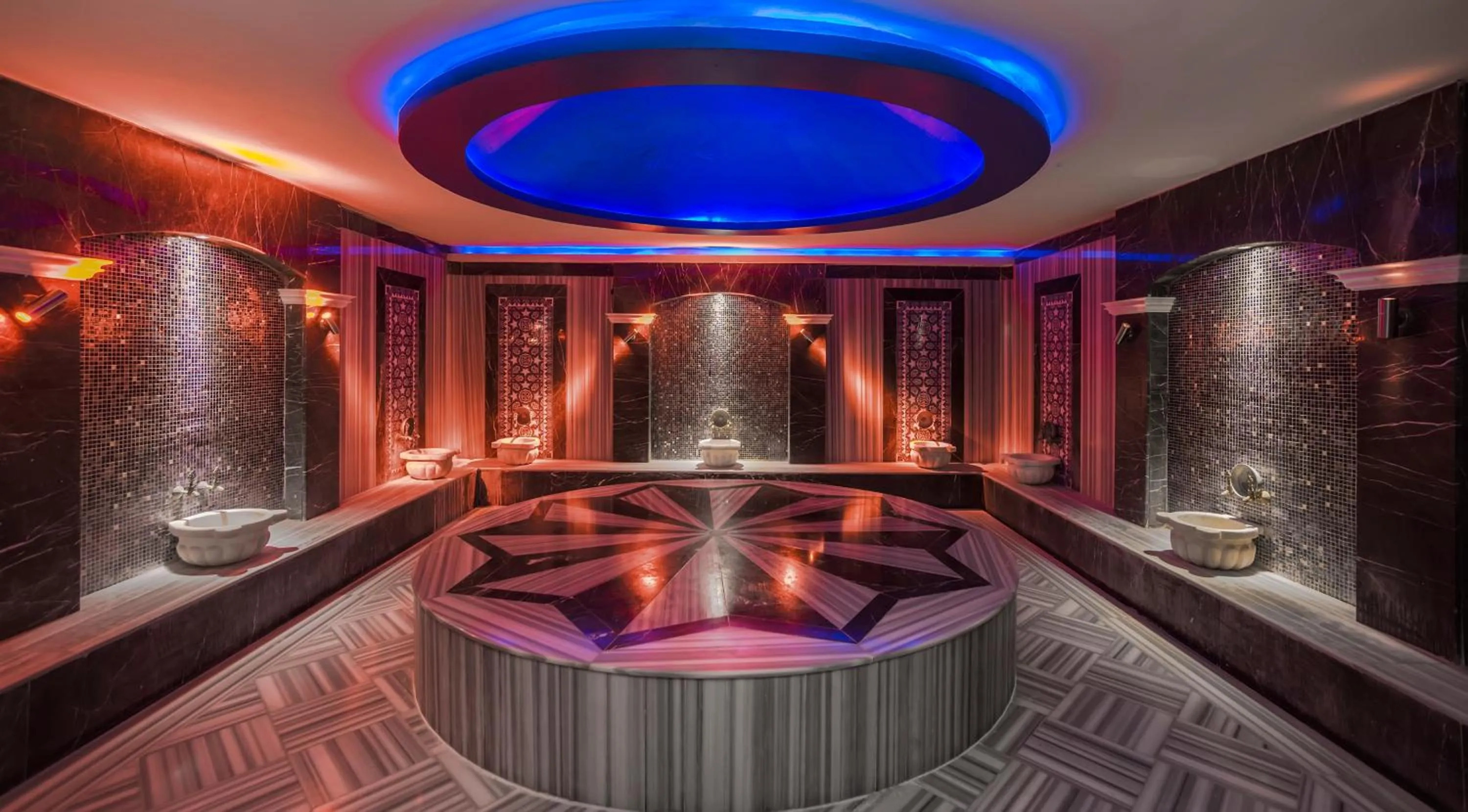 Public Bath in Tac Premier Hotel & Spa