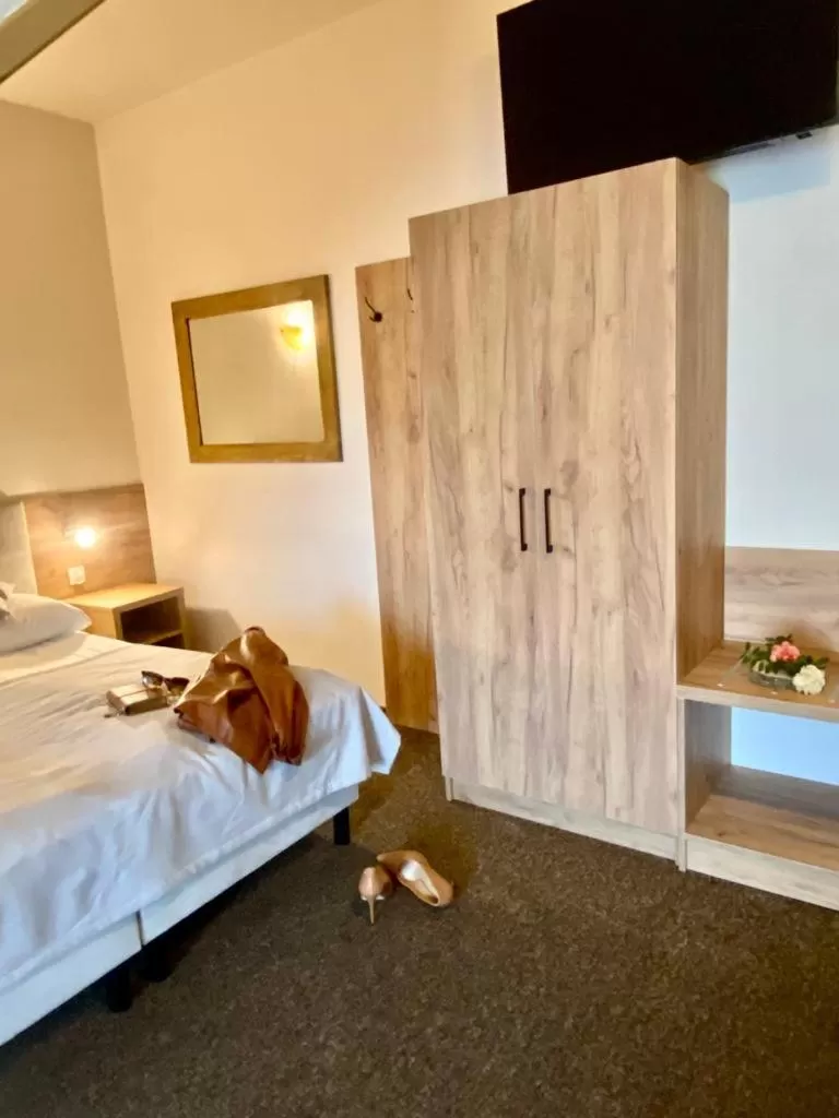 Bed in Zajazd Białczański Dom Wypoczynkowy Restauracja