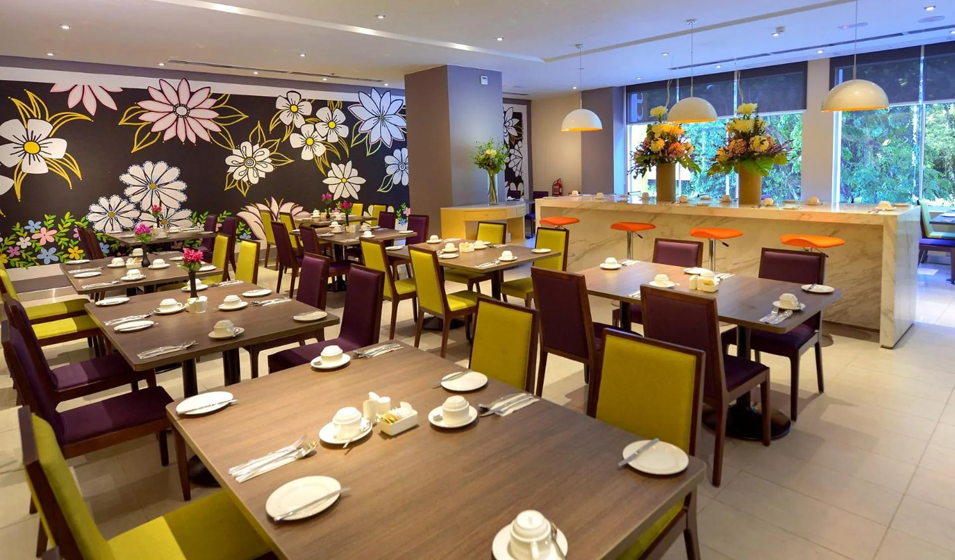 Restaurant/places to eat in Mercure Kota Kinabalu City Centre