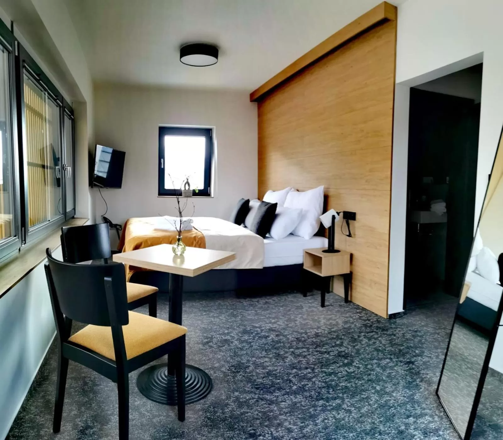 Bedroom, Seating Area in Hotel Maralák