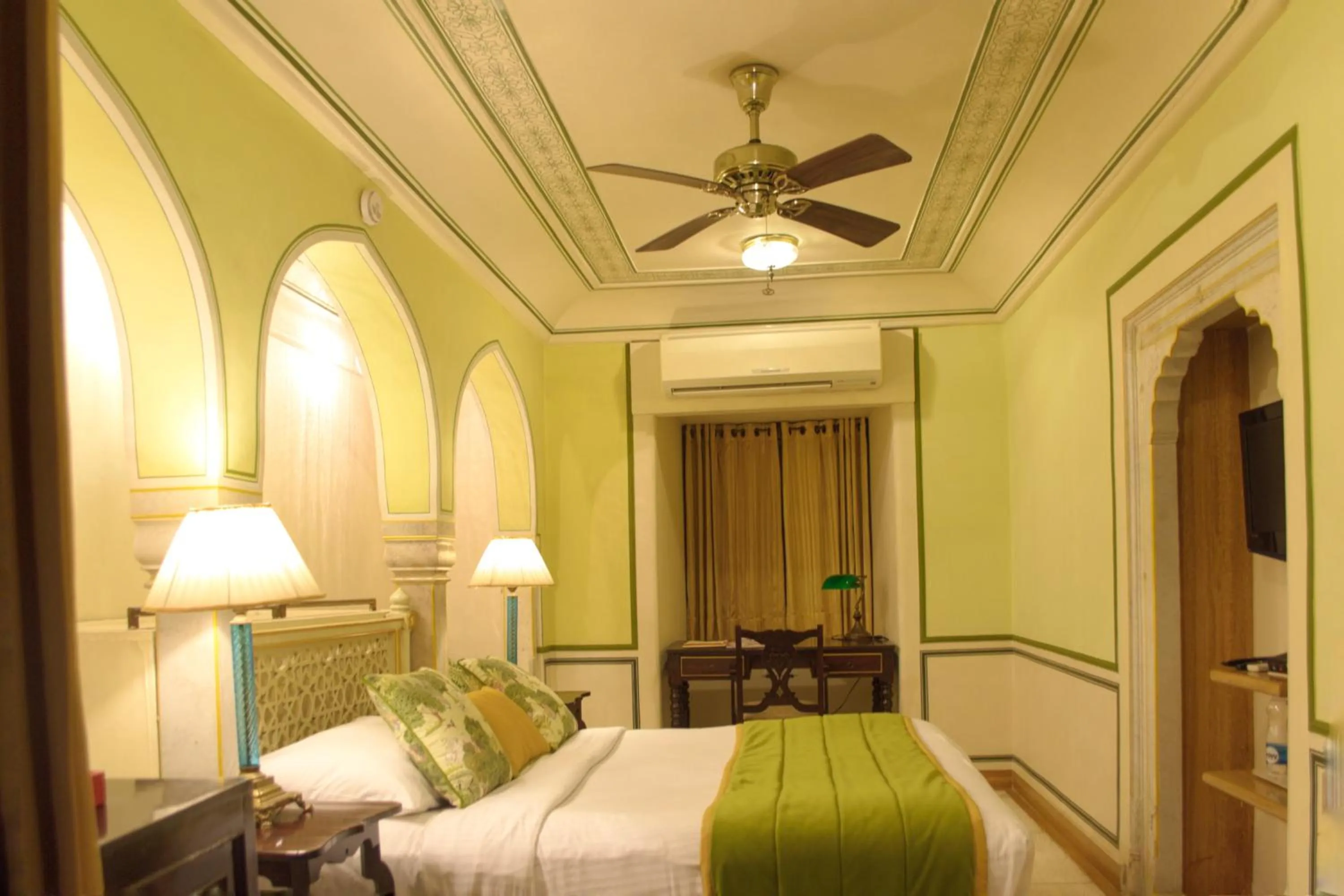 Photo of the whole room, Bed in Royal Heritage Haveli - By Leisure Hotels