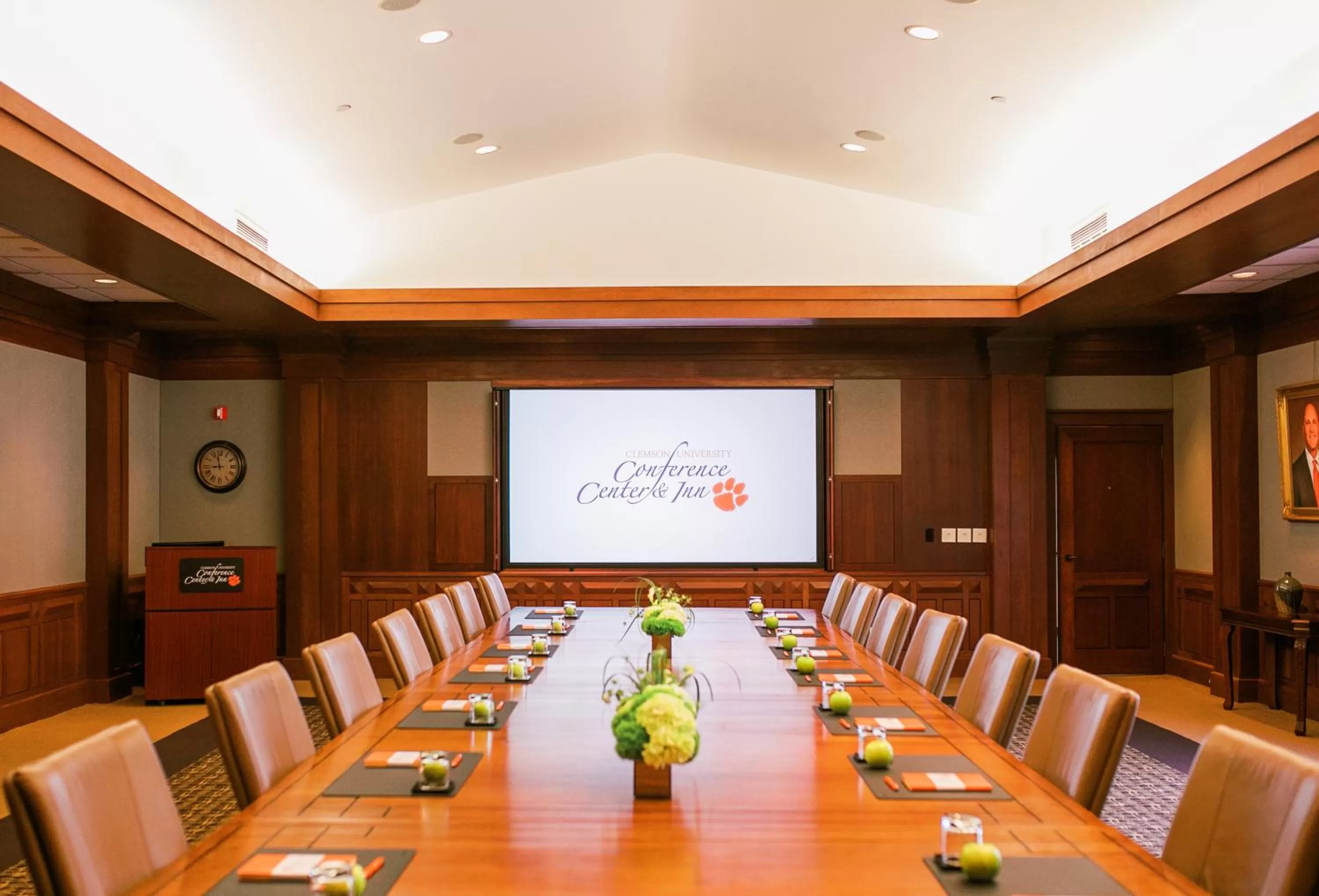 Banquet/Function facilities in James F. Martin Inn