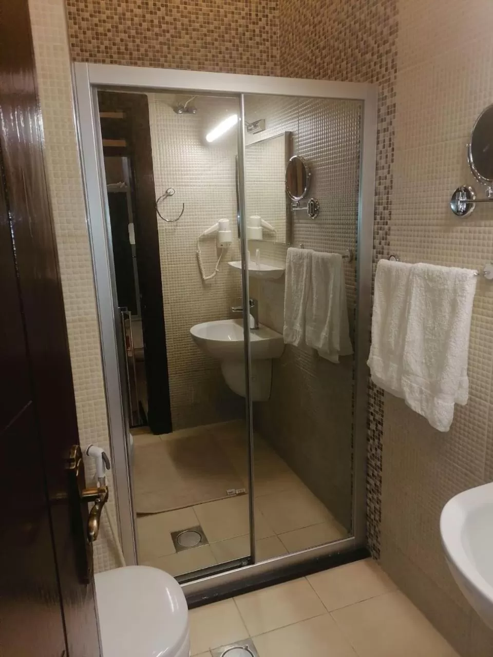 Bathroom in Al-Ahlam Hotel Apartments