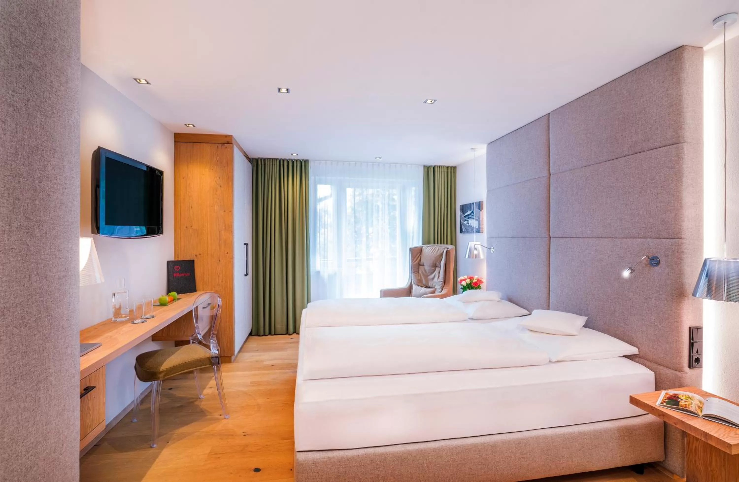 Photo of the whole room in Das Reisch