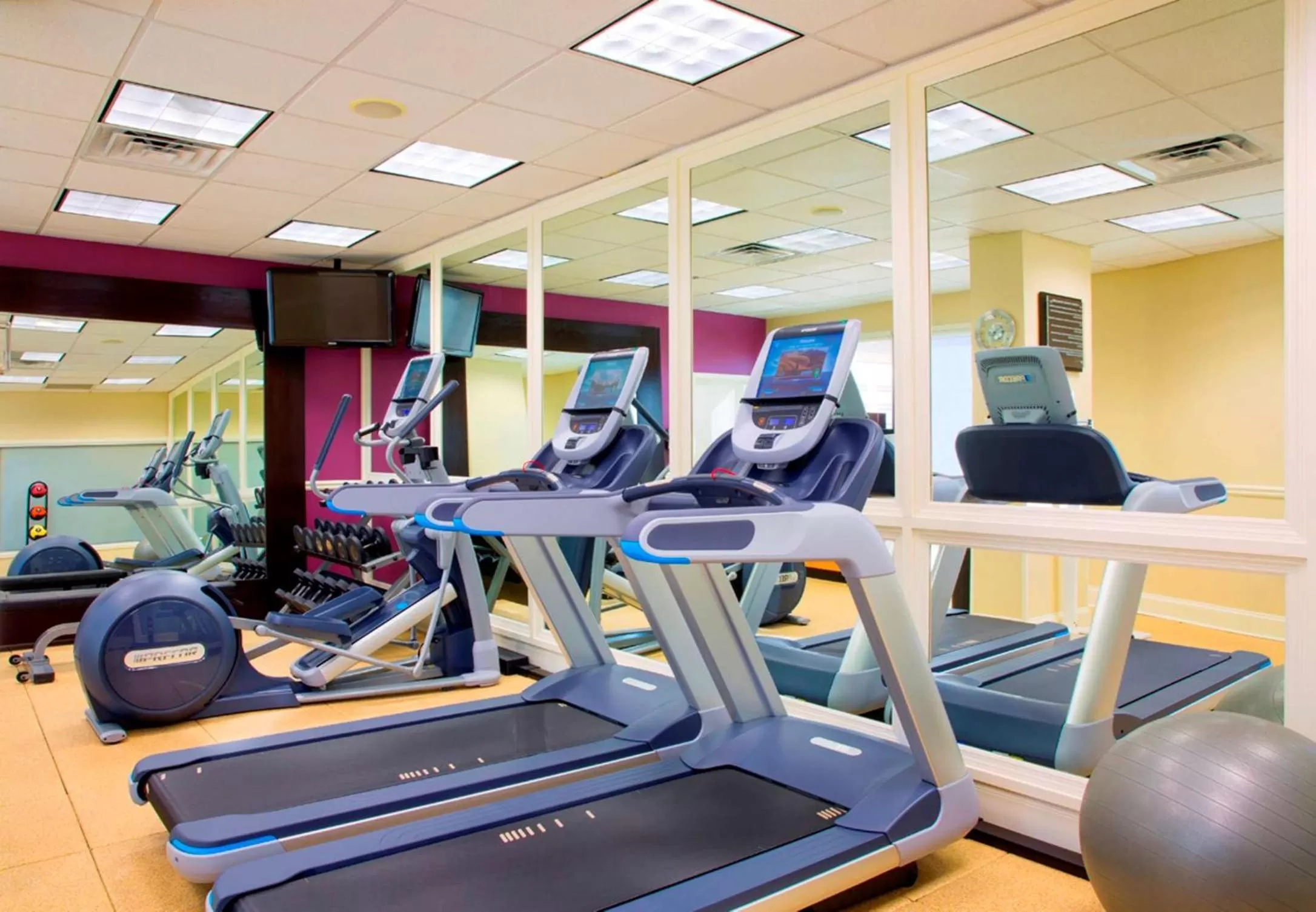 Fitness centre/facilities in DoubleTree by Hilton Historic Savannah