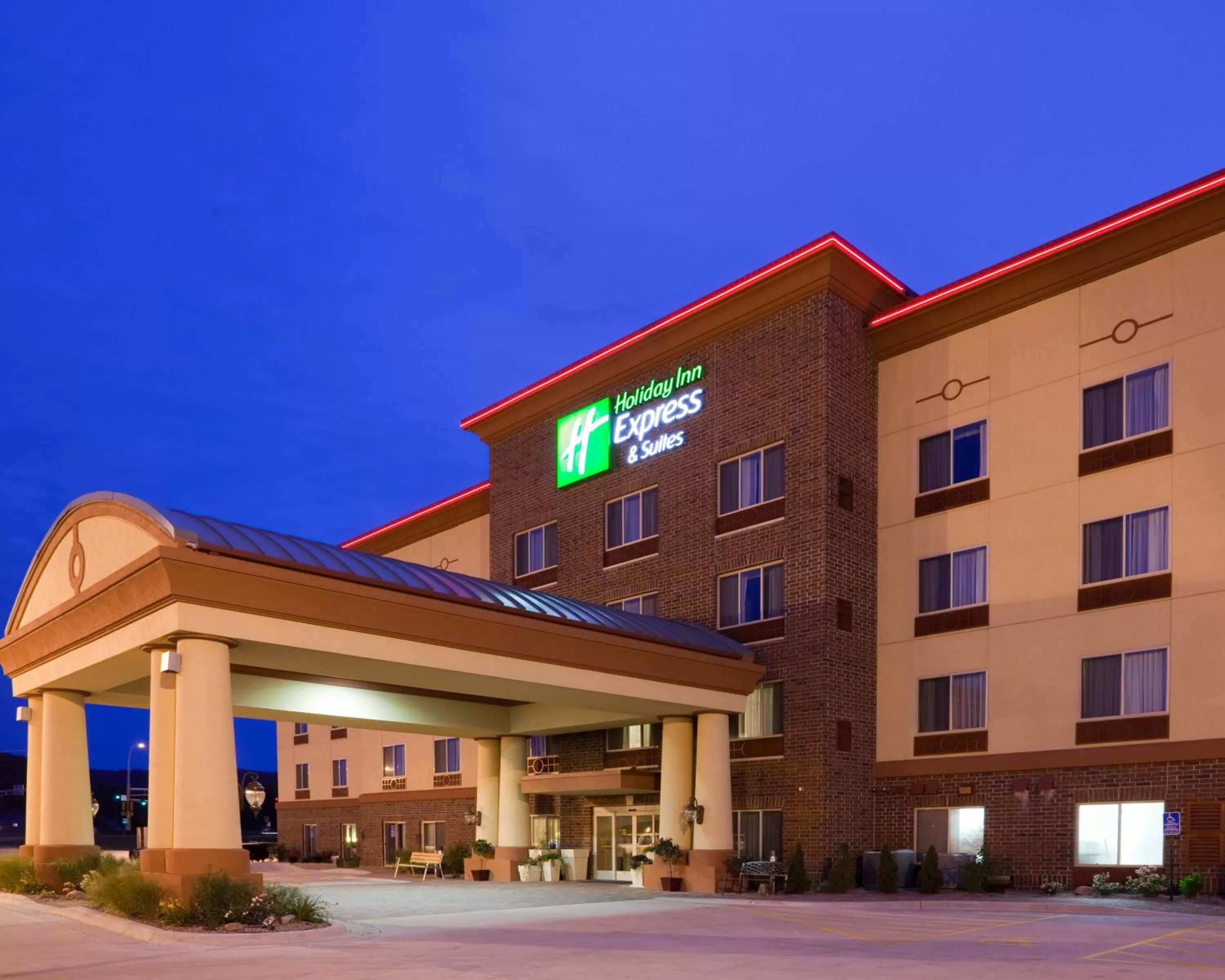 Property building in Holiday Inn Express Winona by IHG