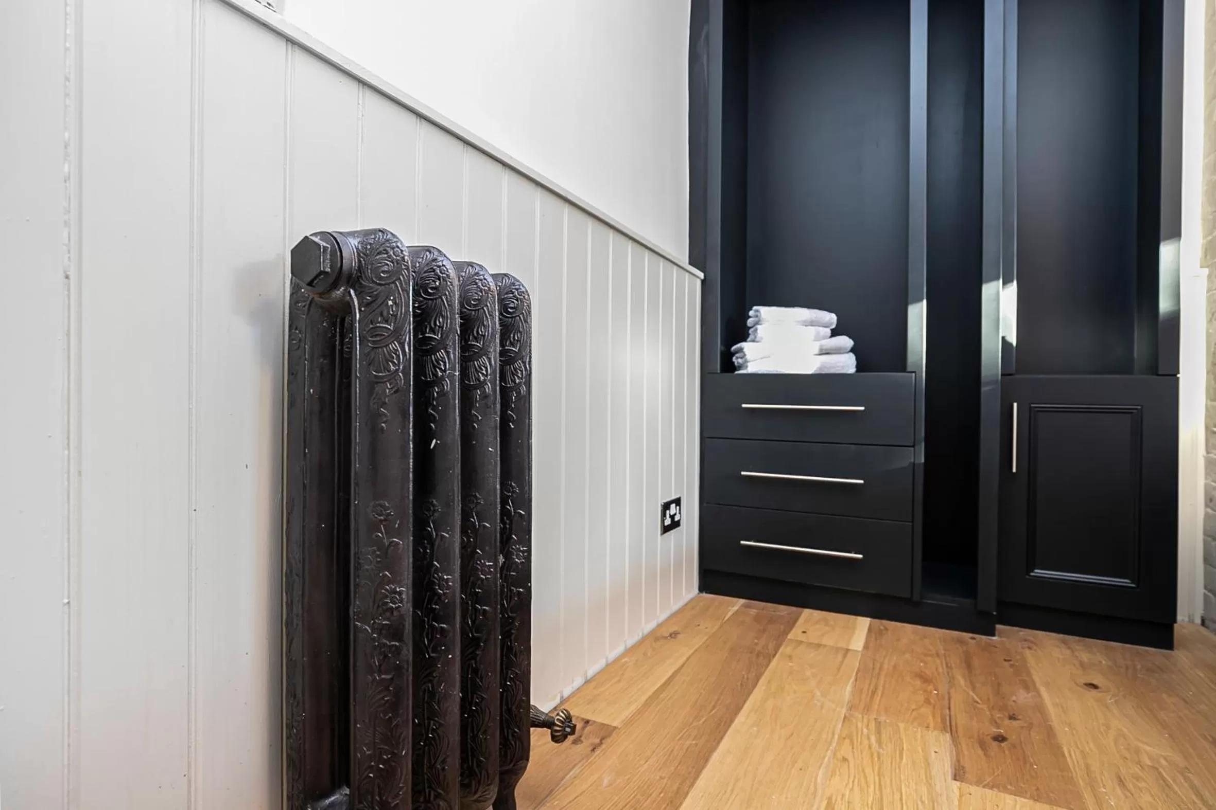 Pages Hotel and Guesthouse