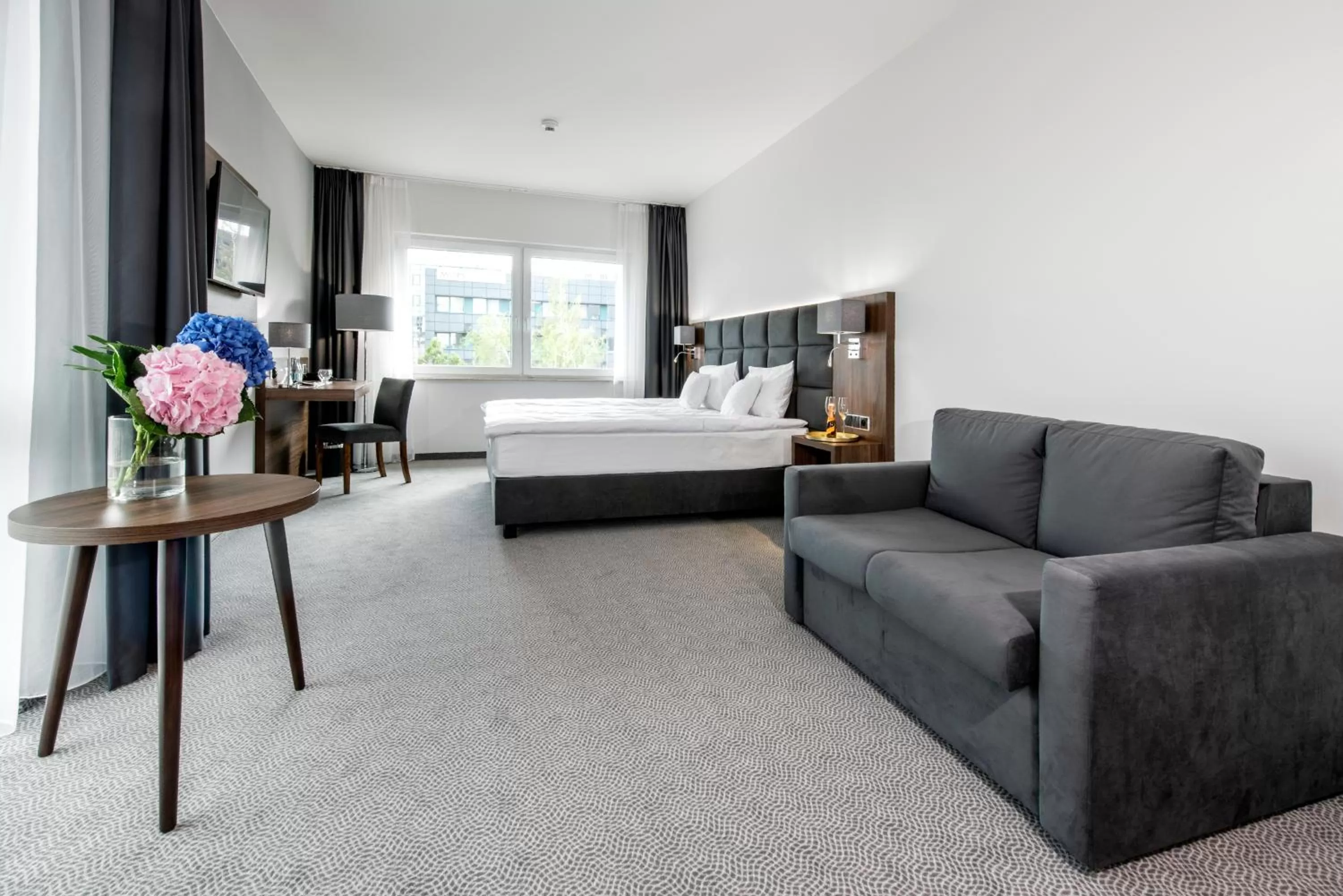 Bed in DB Hotel Wrocław