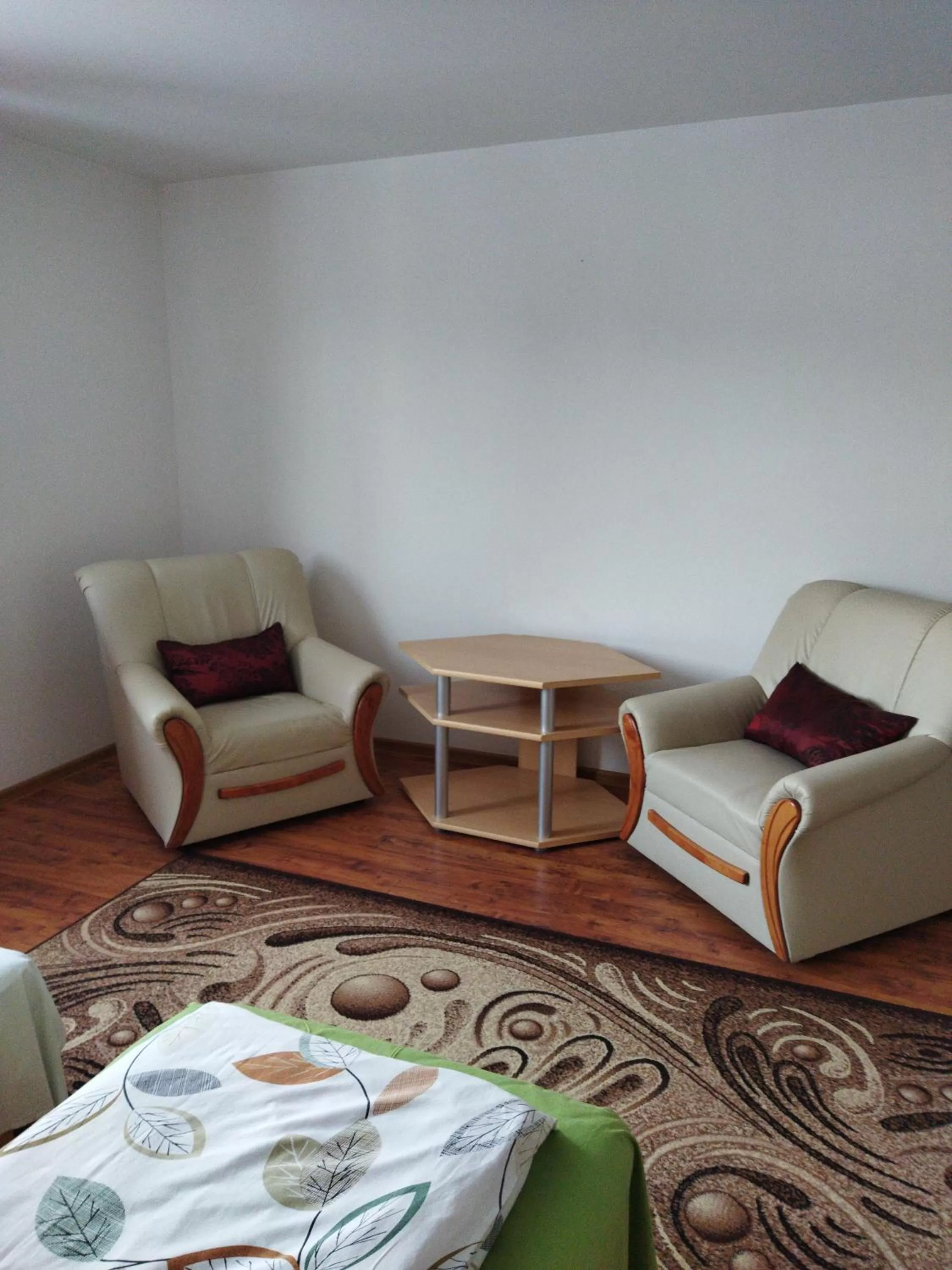 Photo of the whole room in Lucky Cat