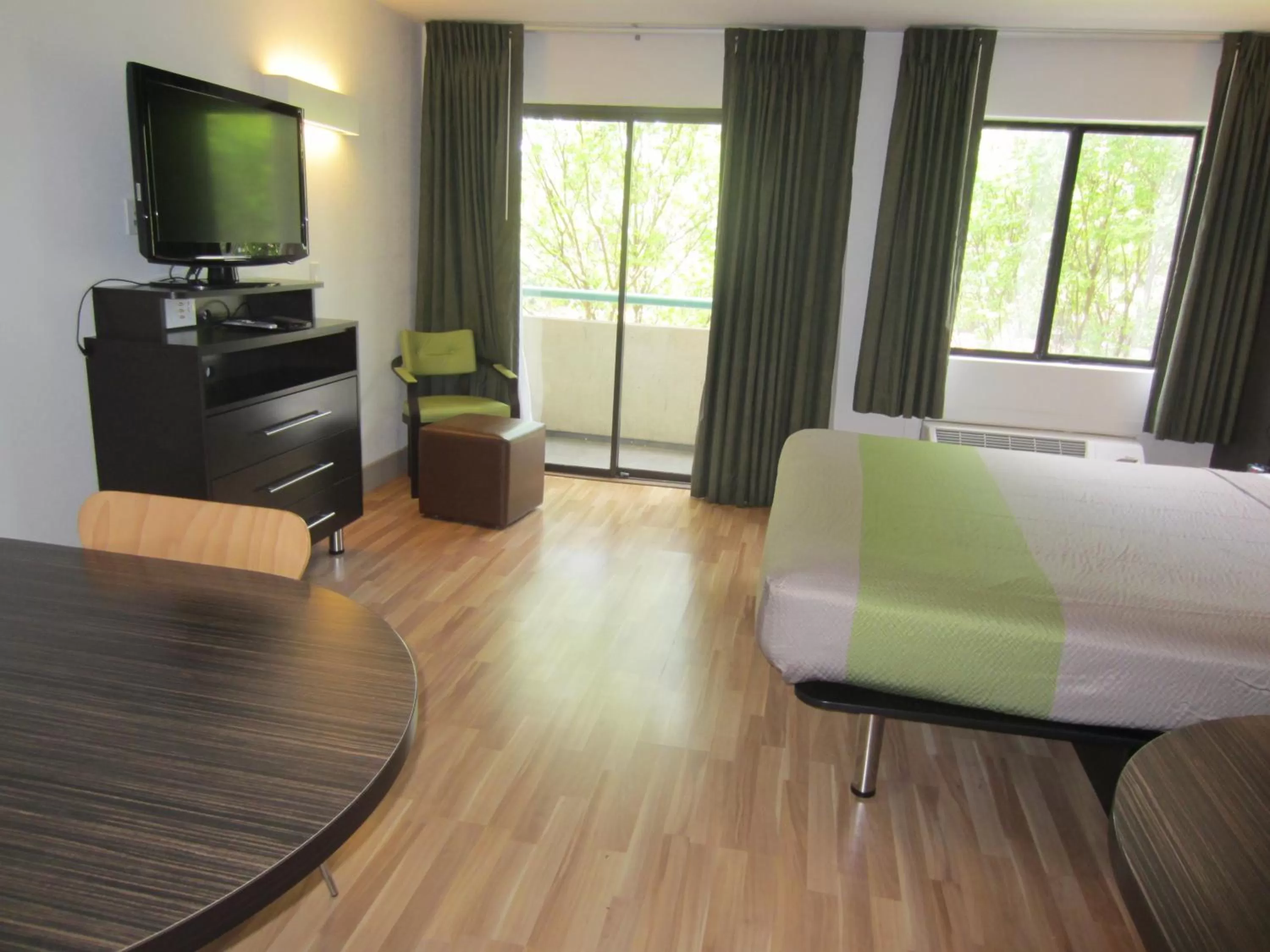 Day in Studio 6-Concord, CA