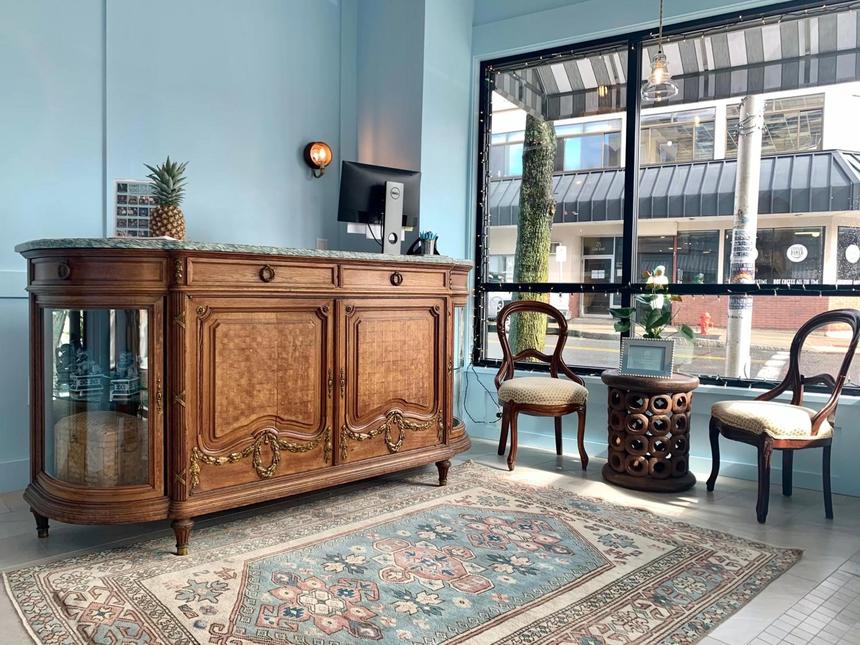 Lobby or reception in The Cabot Lodge