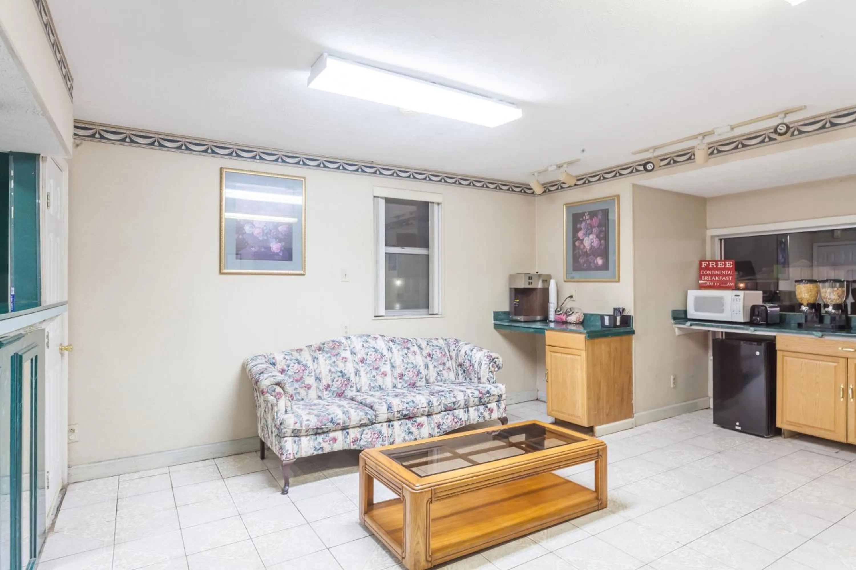 Lobby or reception in Knights Inn Hurricane Mills