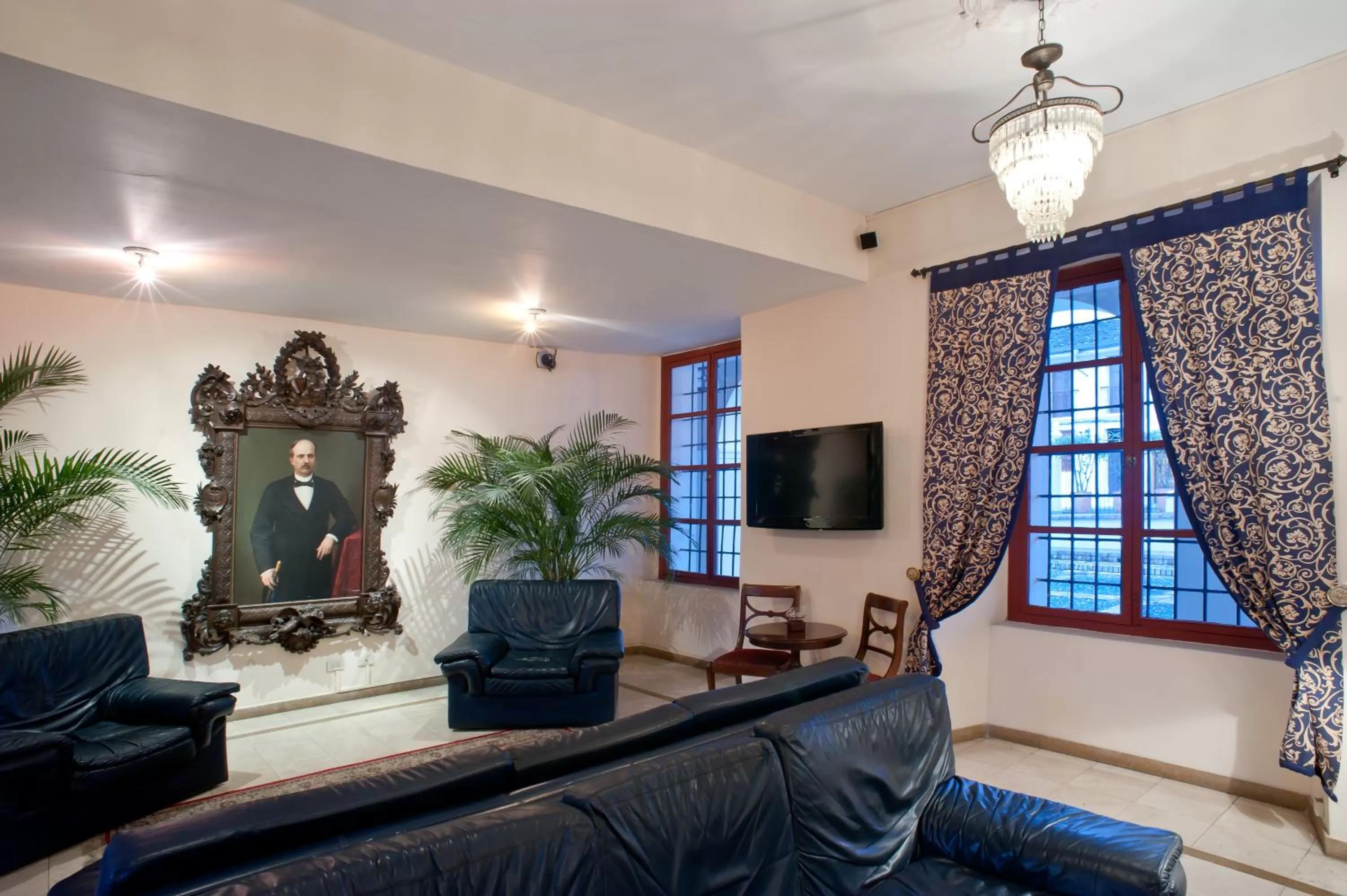 Lobby or reception in Hotel Dann Monasterio