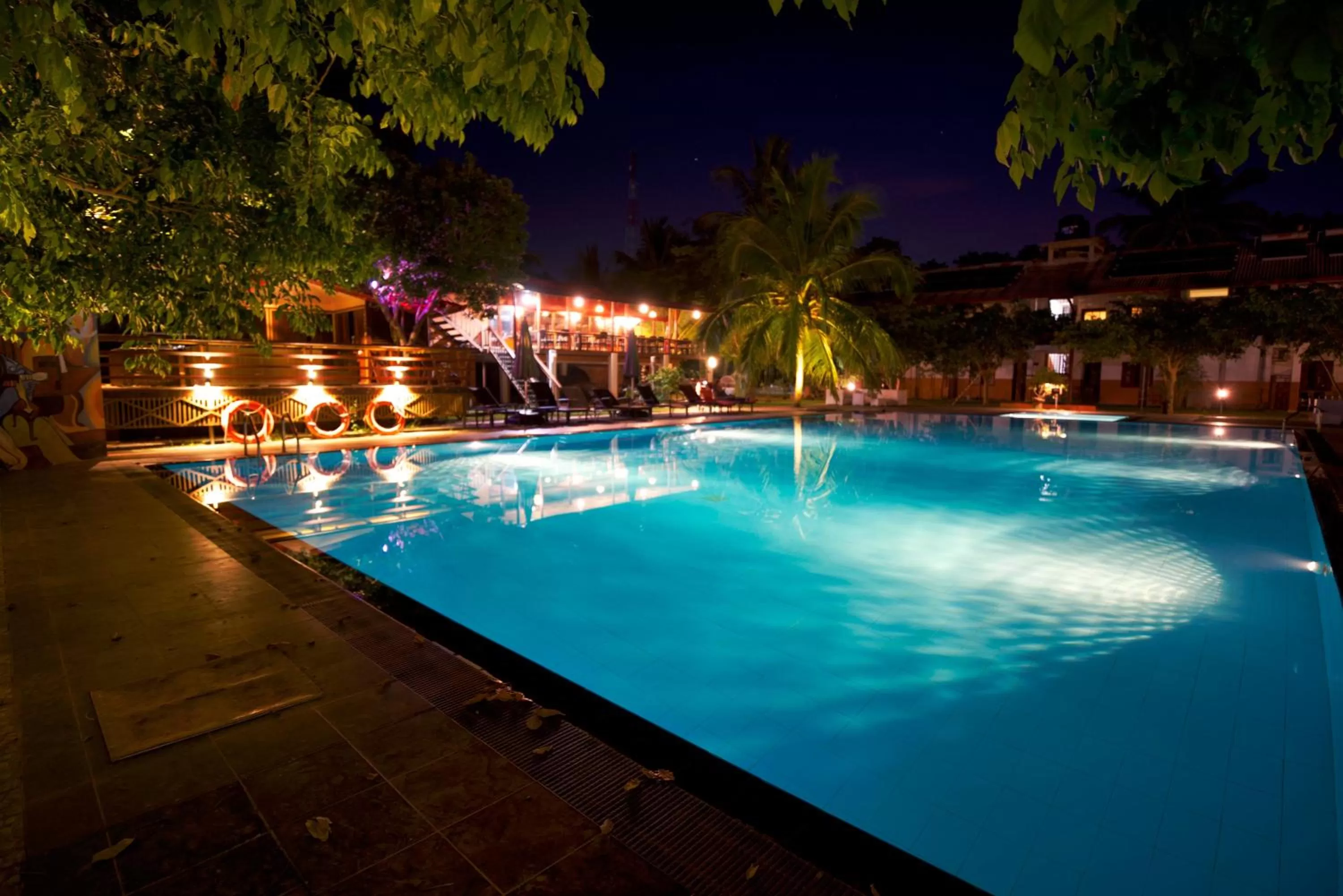 Swimming Pool in Hotel 4 U Saliya Garden