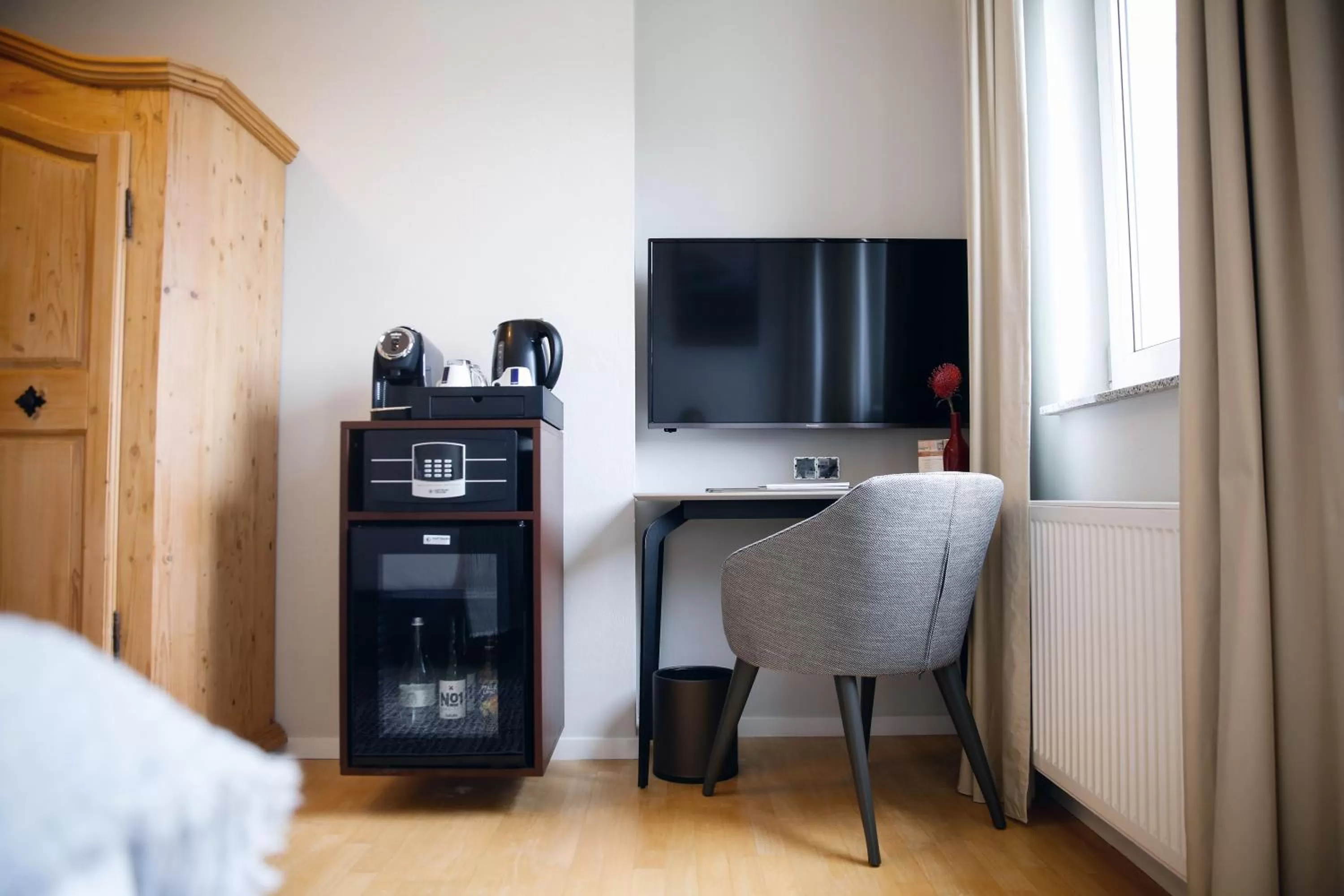 oven, Bed in Villa Bosco - Boutiquehotel