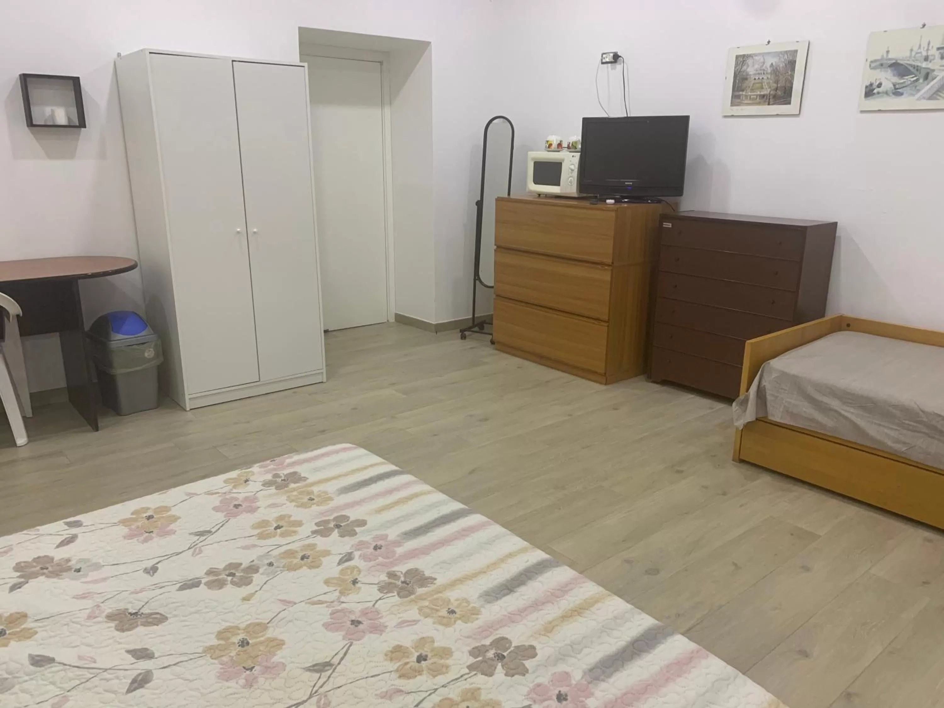 Seating area, TV/Entertainment Center in La Rosa del Vesuvio