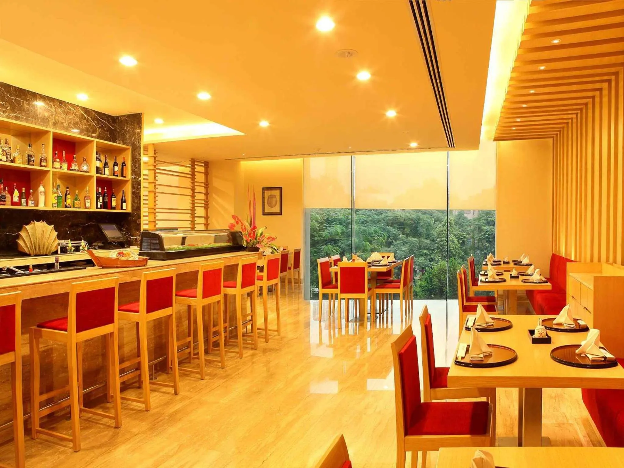 Restaurant/places to eat in The Metropolitan Hotel & Spa New Delhi