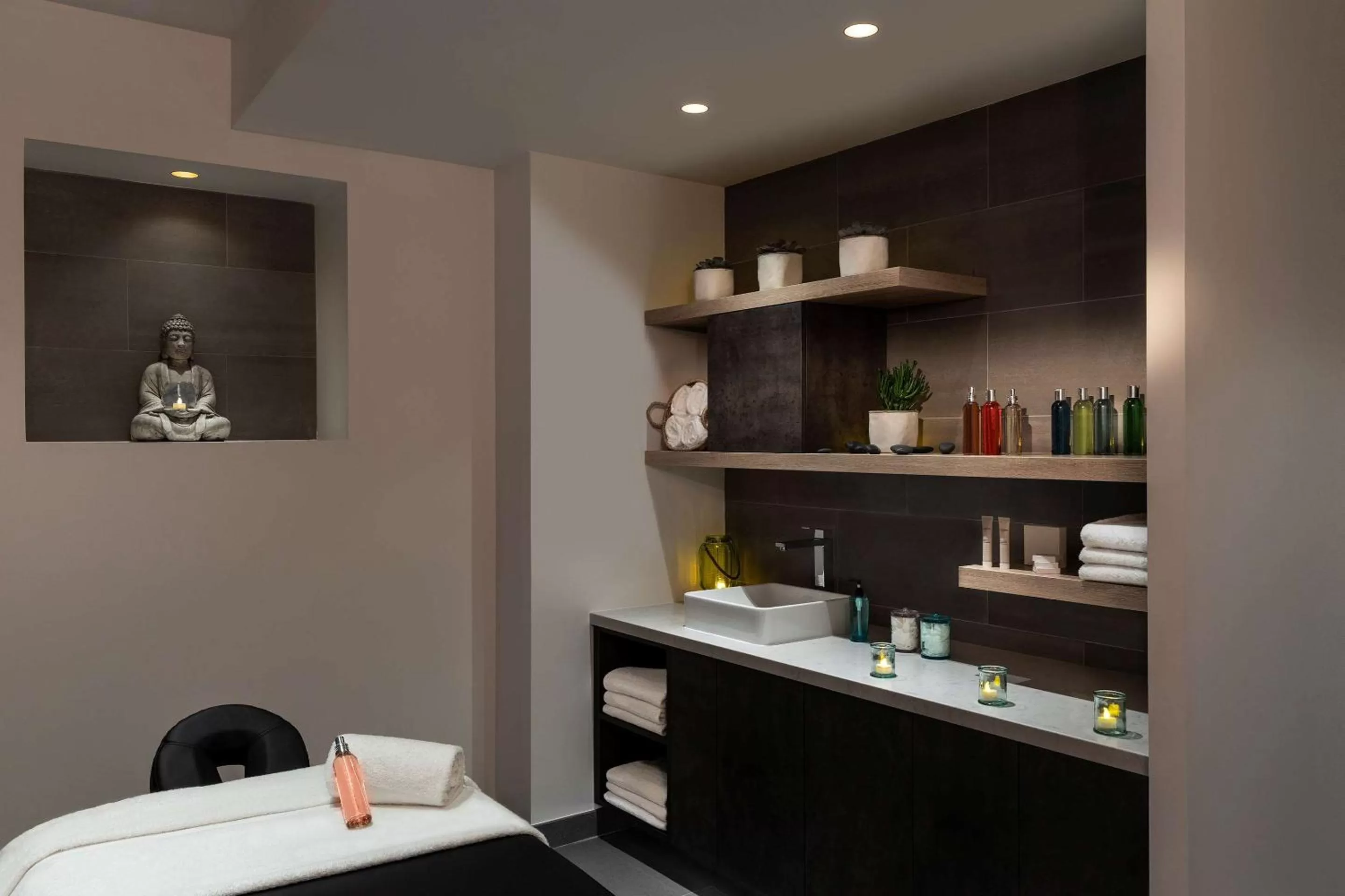 Spa and wellness centre/facilities, Bed in Best Western Plus La Demeure