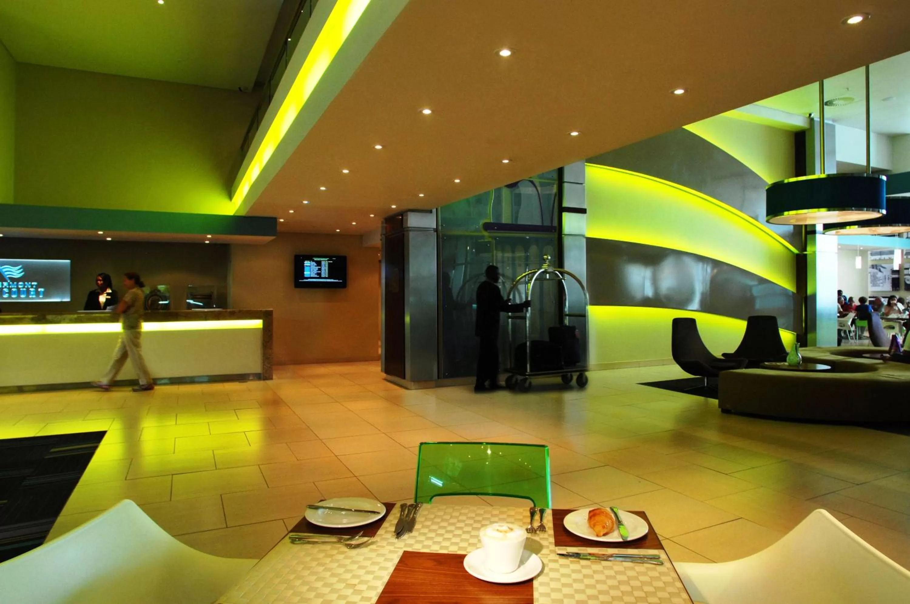 Lobby or reception in Metcourt at Emperors Palace