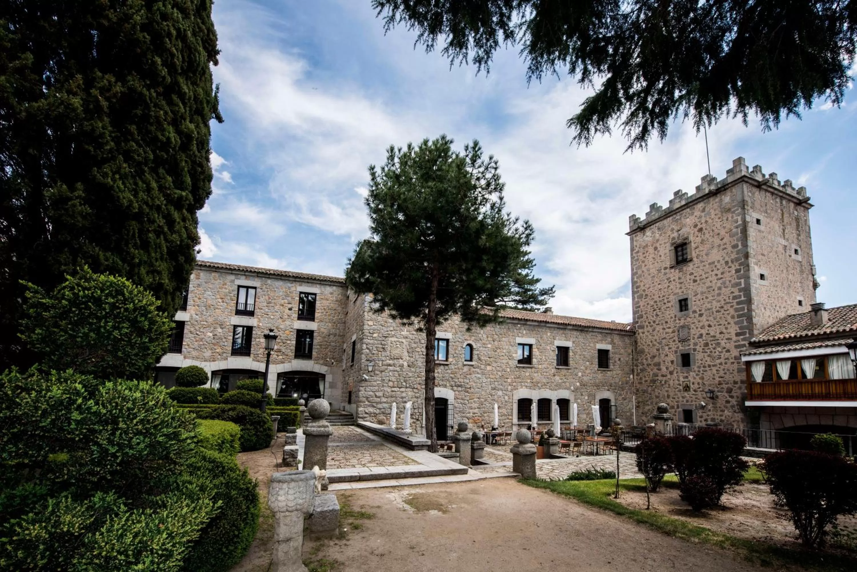 Facade/entrance in Parador de Ávila