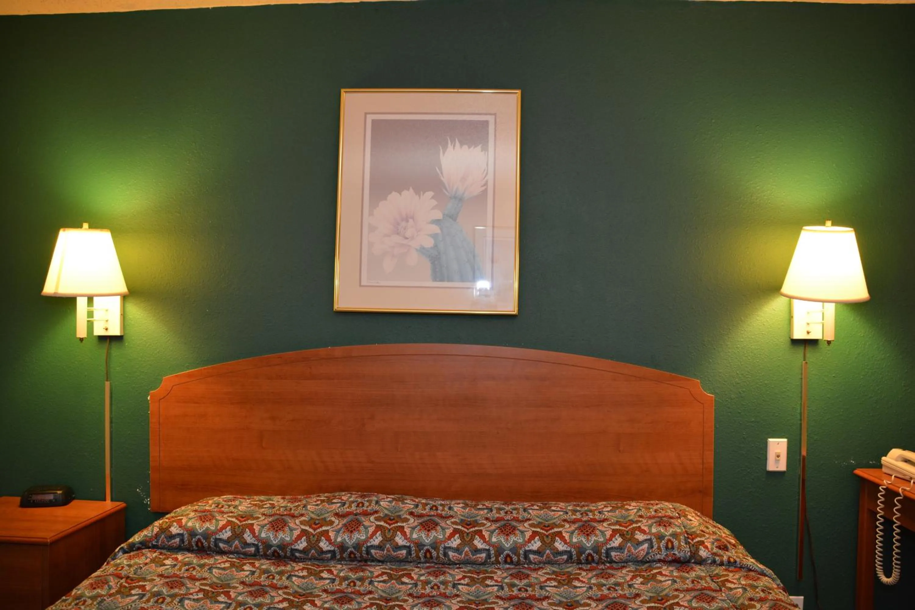 Bedroom, Bed in Stay Express Inn Near Ft. Sam Houston