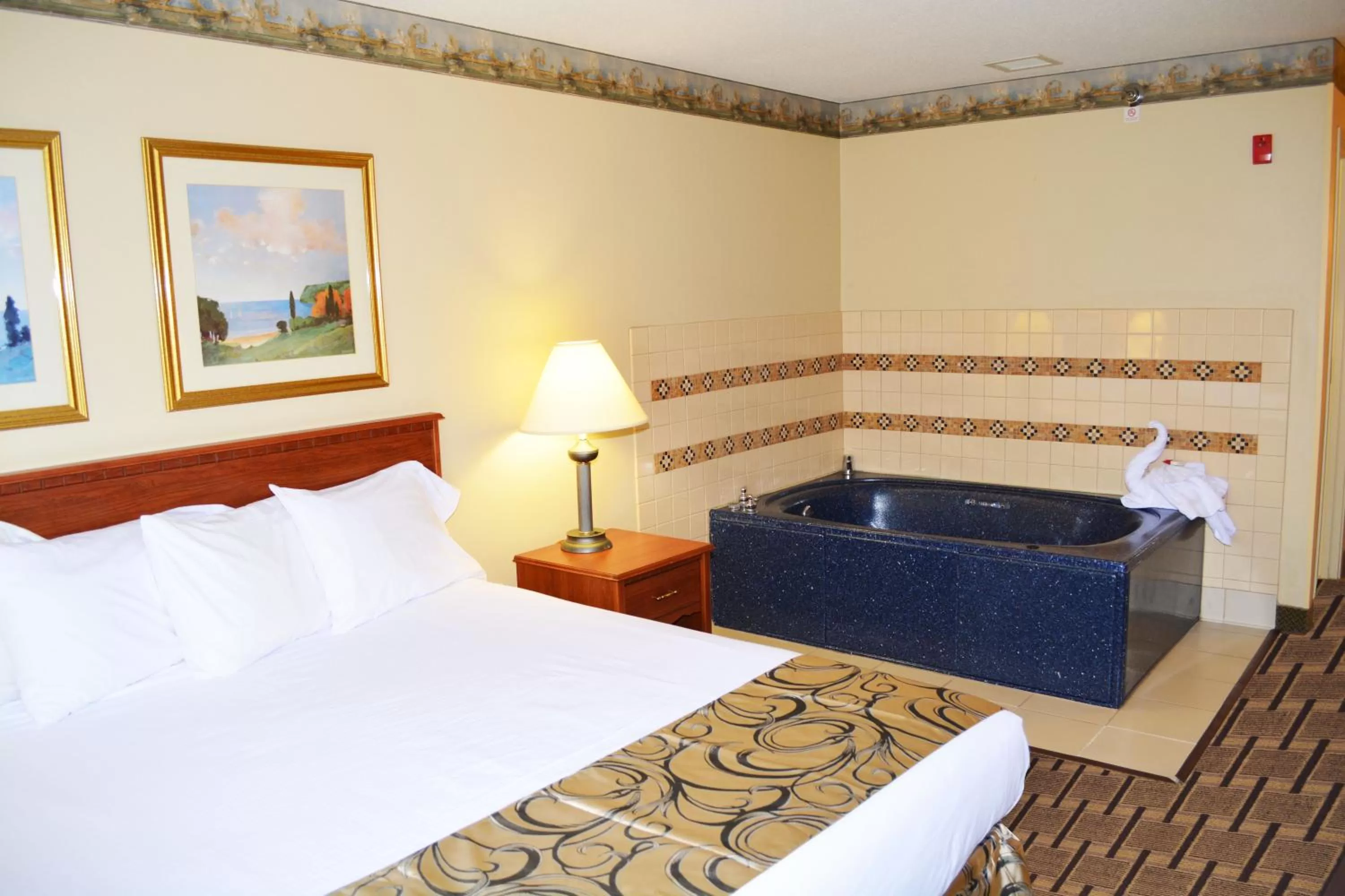 Bed in Baymont by Wyndham Waterford/Burlington WI