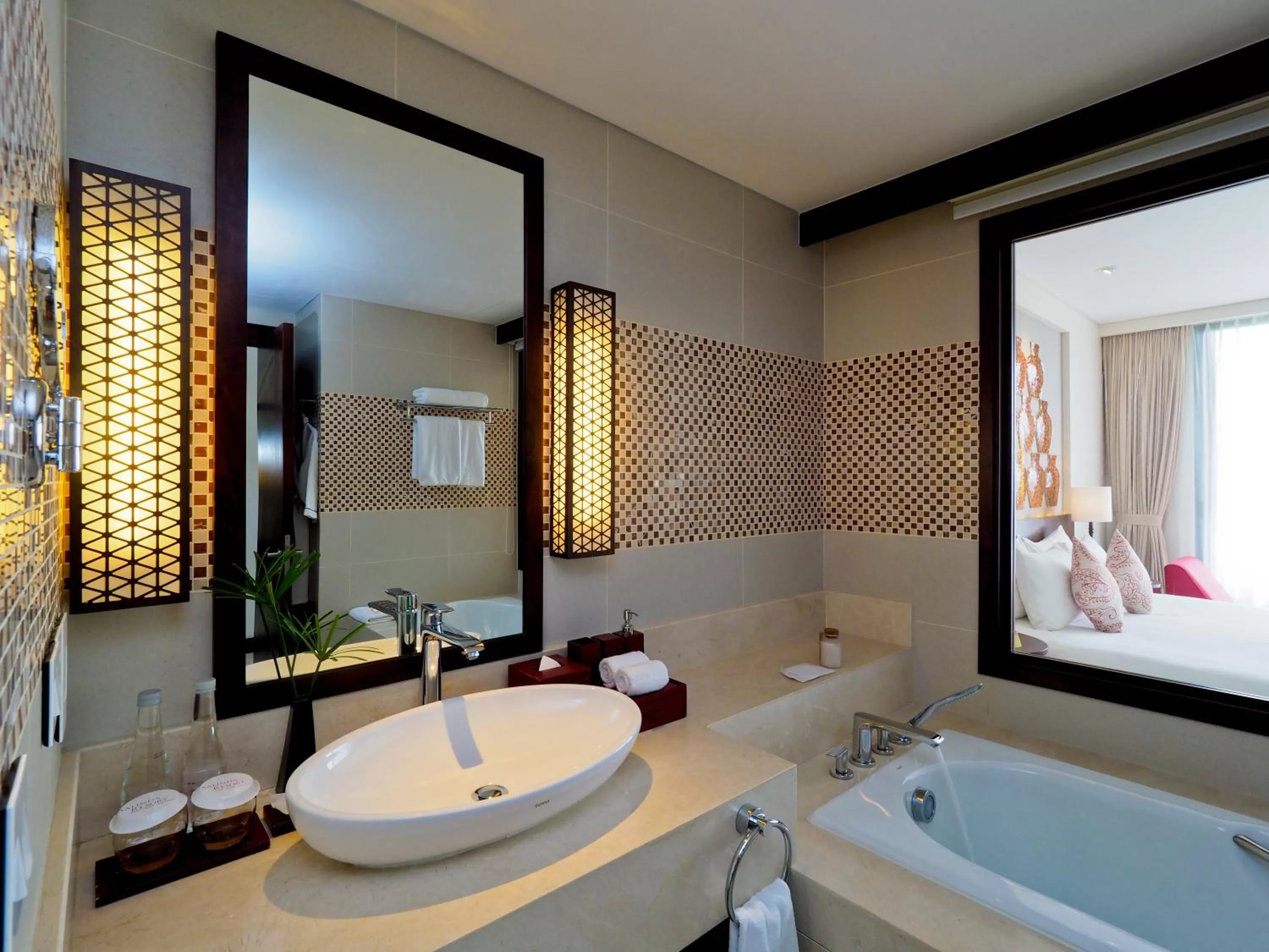 Bathroom, Bed in Salinda Resort Phu Quoc - Sparkling Wine Breakfast