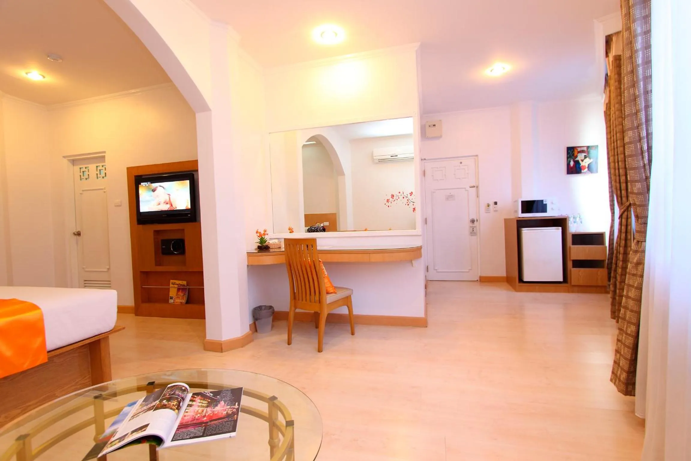 Photo of the whole room in China Town Hotel - SHA Plus Certified