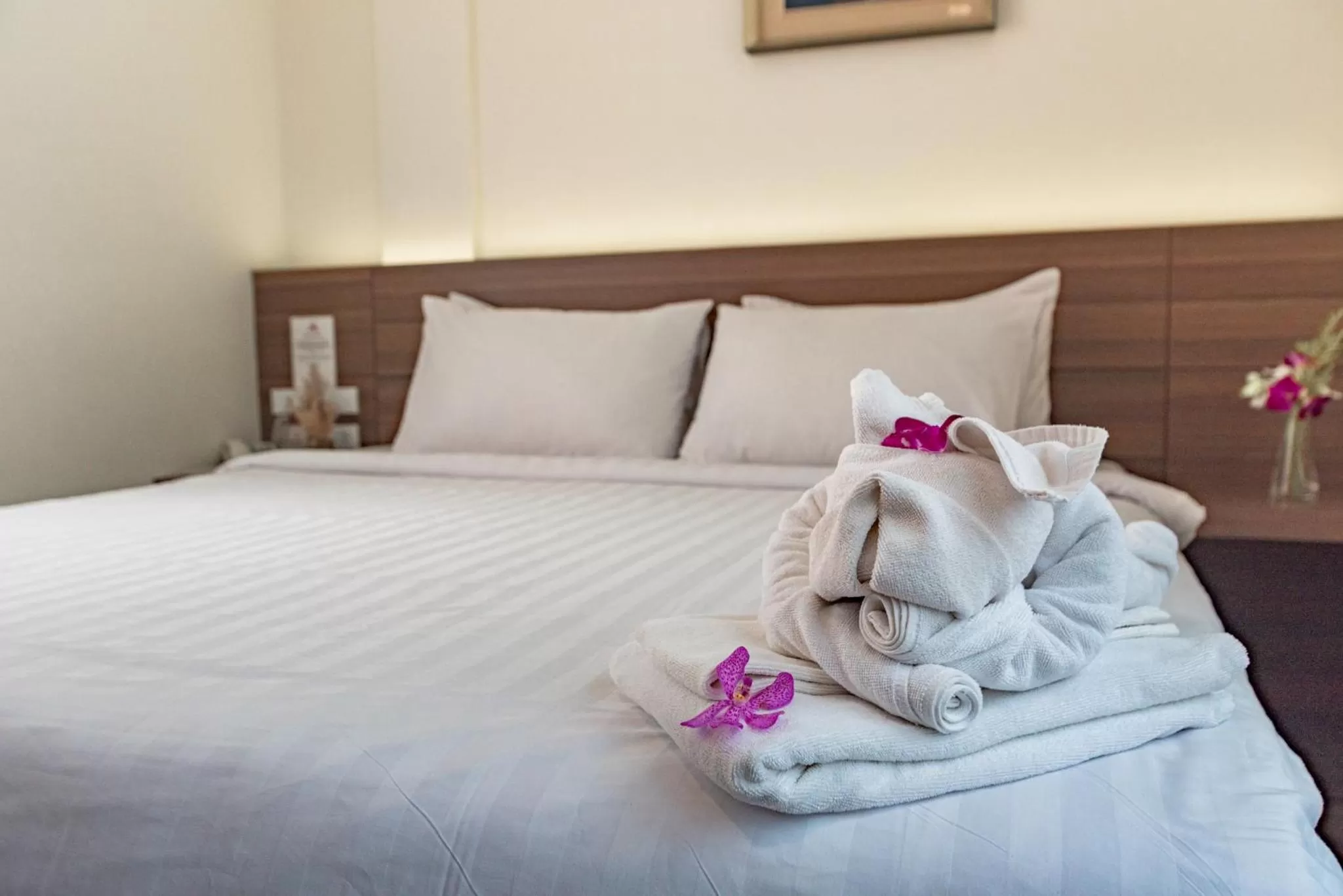 Bed in Sovereign Group Hotel at Pratunam