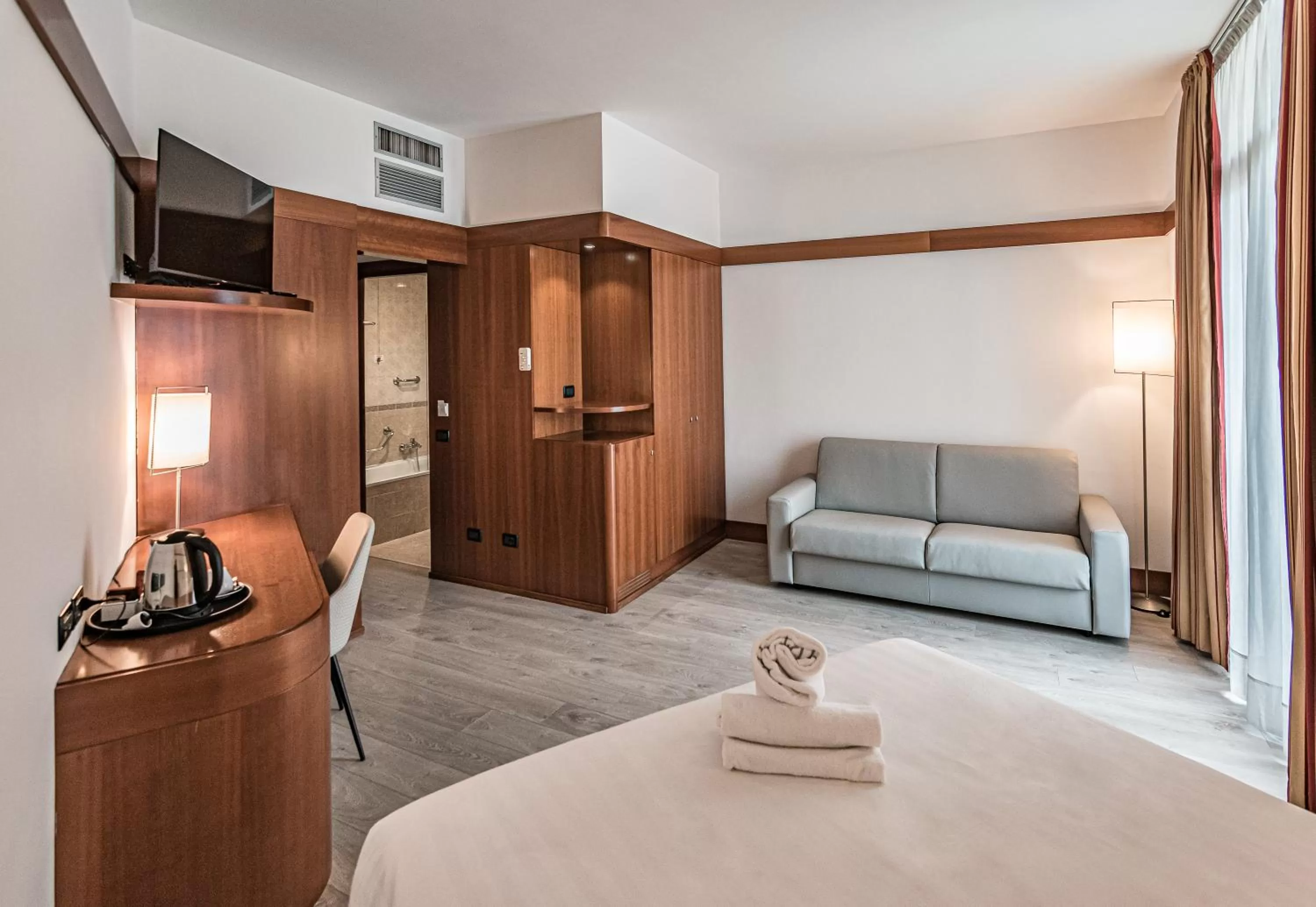 Bed in BB Hotels Smarthotel Re Milano Nord