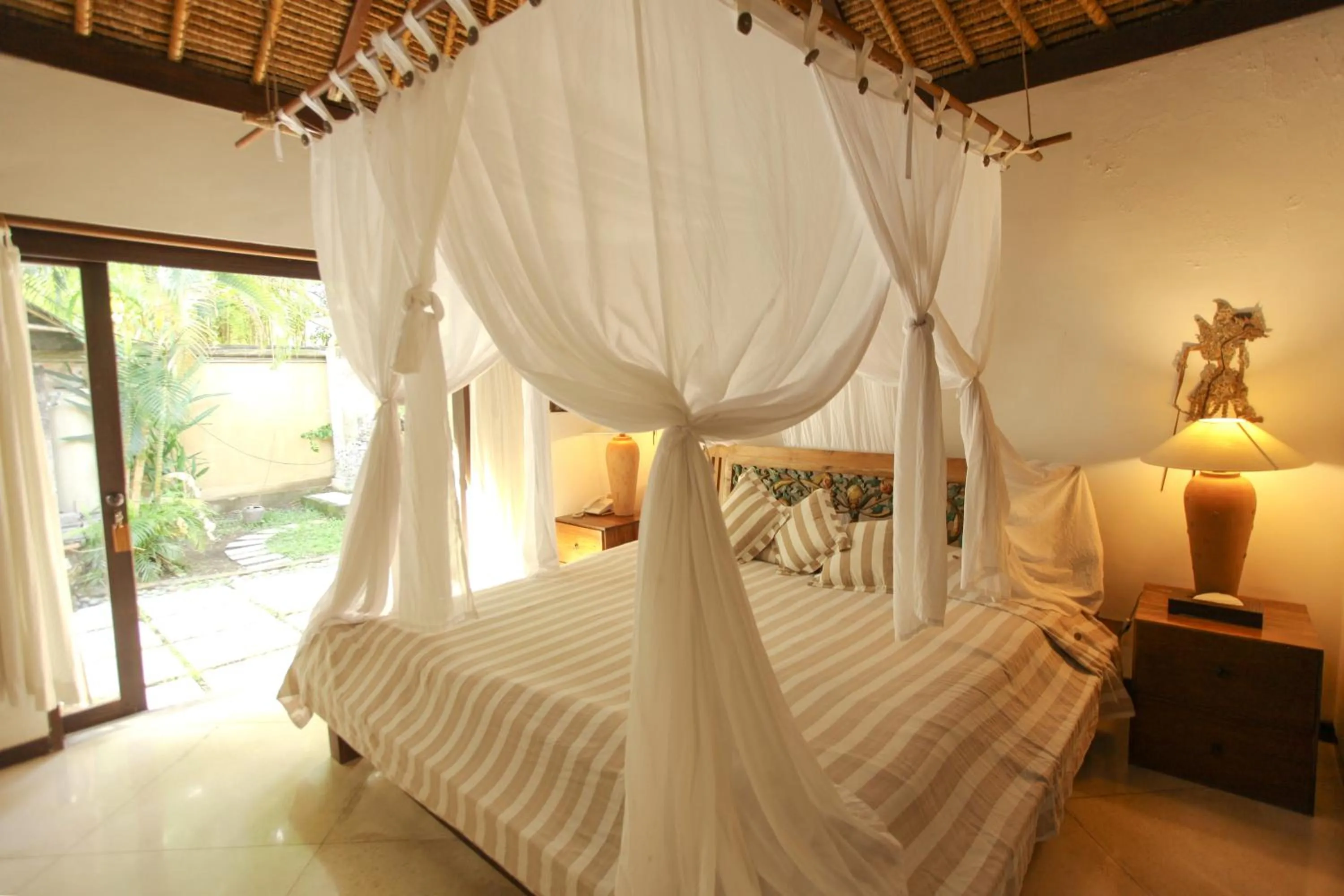 Bed in Visakha Sanur by Puri Signatures
