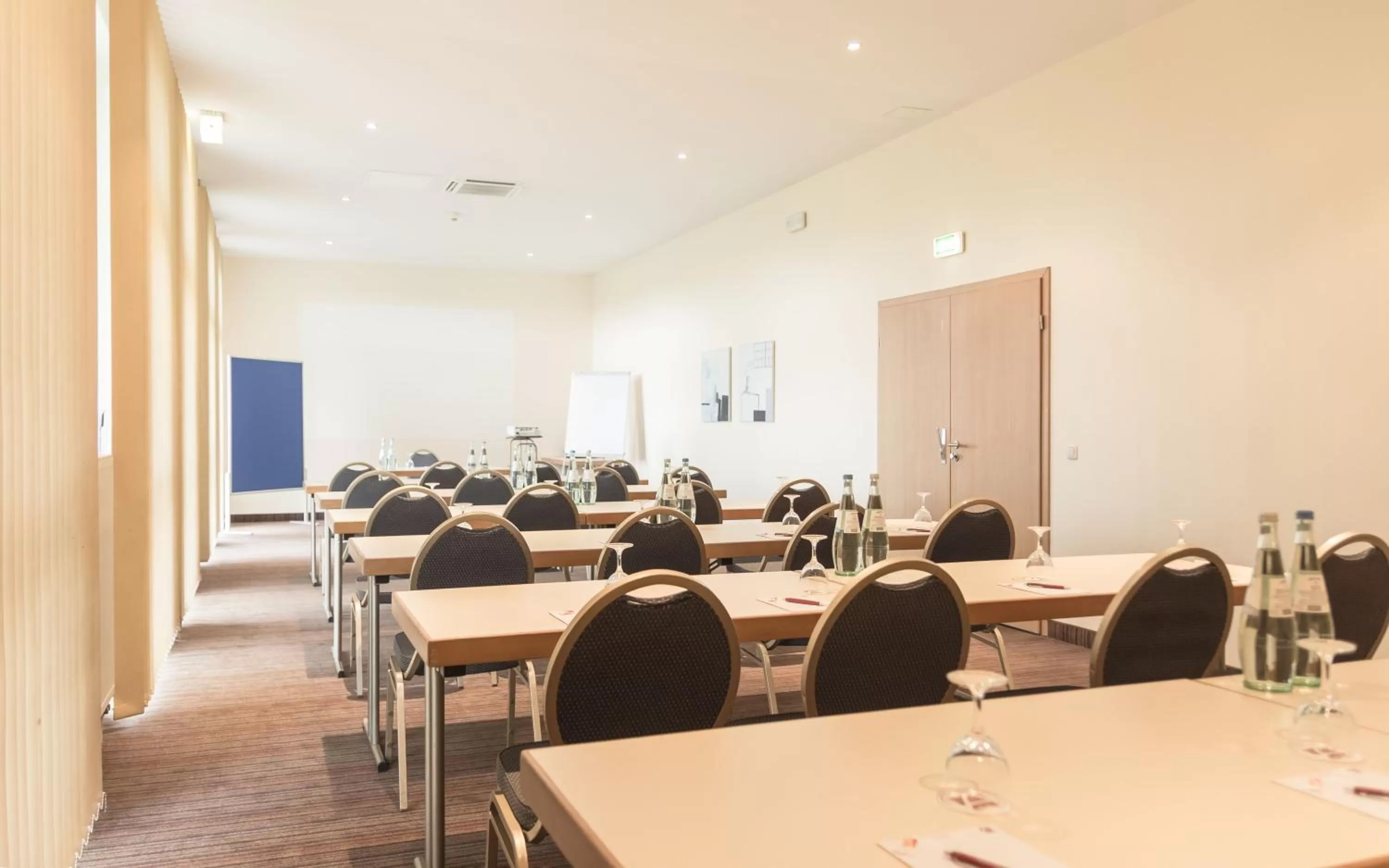 Business facilities in Ramada by Wyndham München Airport