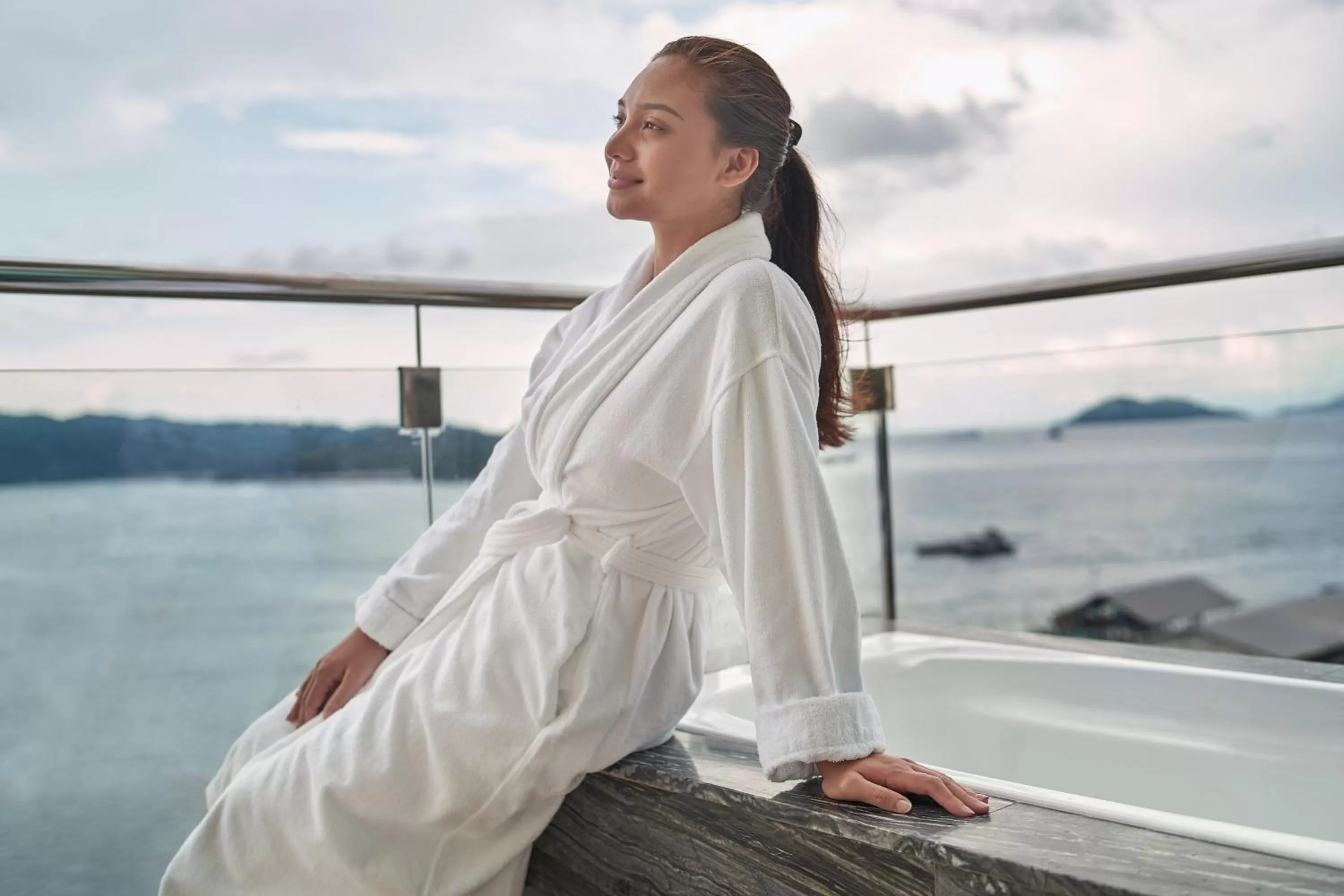 Bedroom in Le Meridien Kota Kinabalu