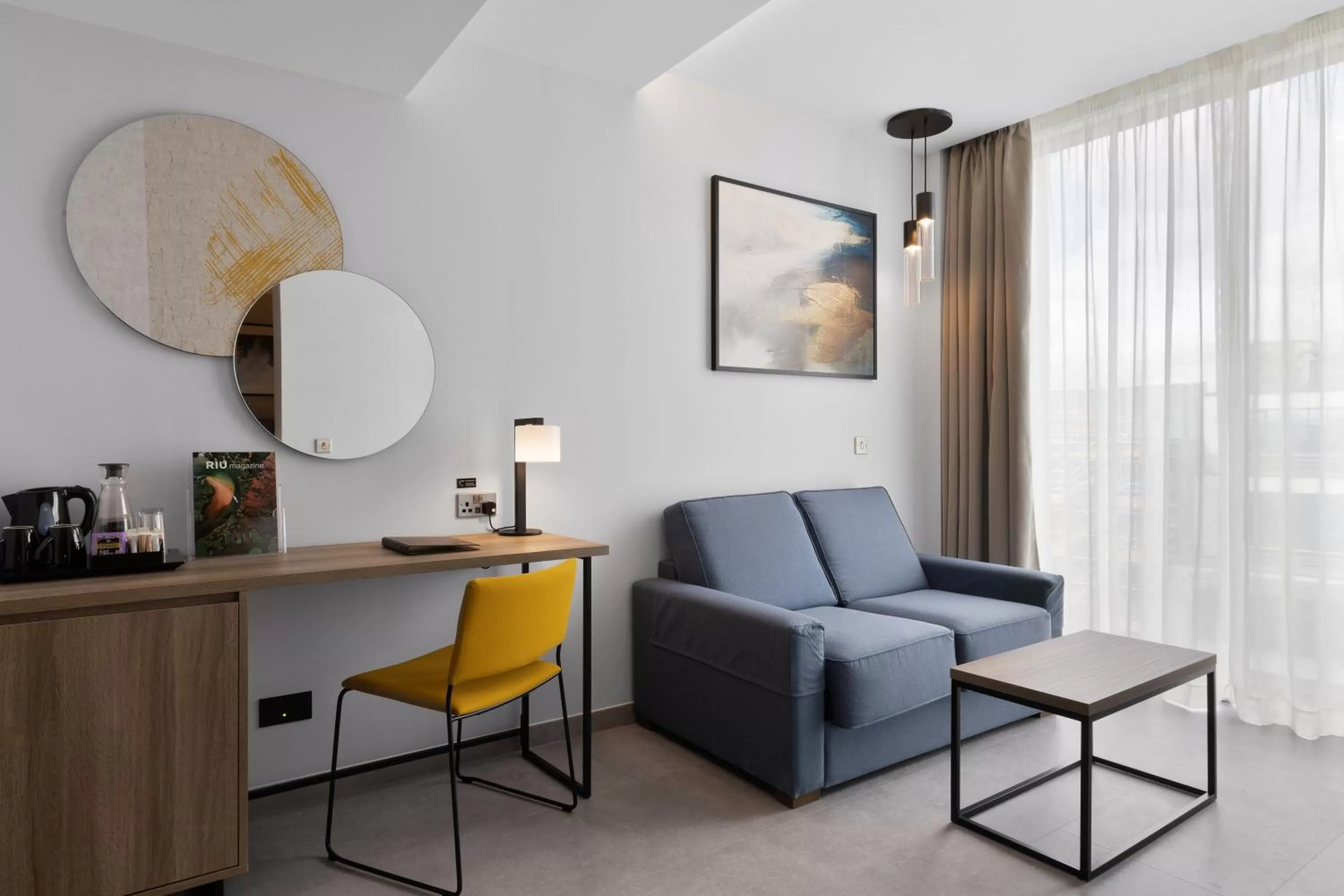 Photo of the whole room in Riu Plaza London Victoria