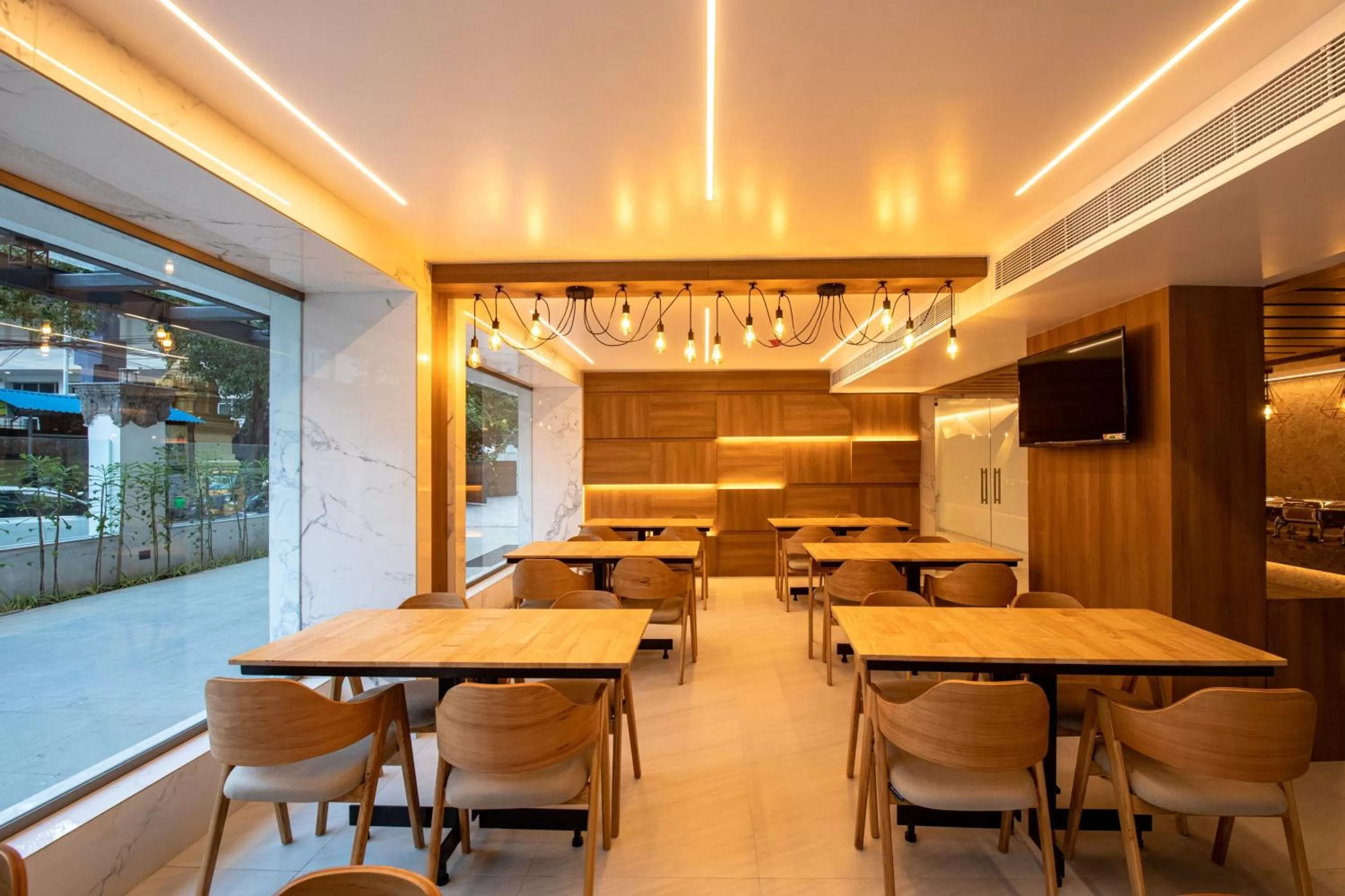 Restaurant/places to eat in RATHNA RESIDENCY - Near US CONSULATE