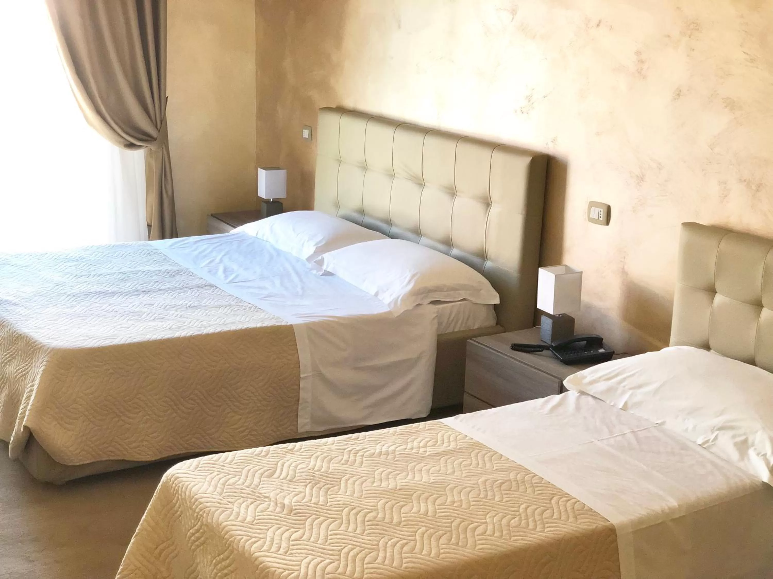 Triple Room with Balcony in Hotel Riviera Palace