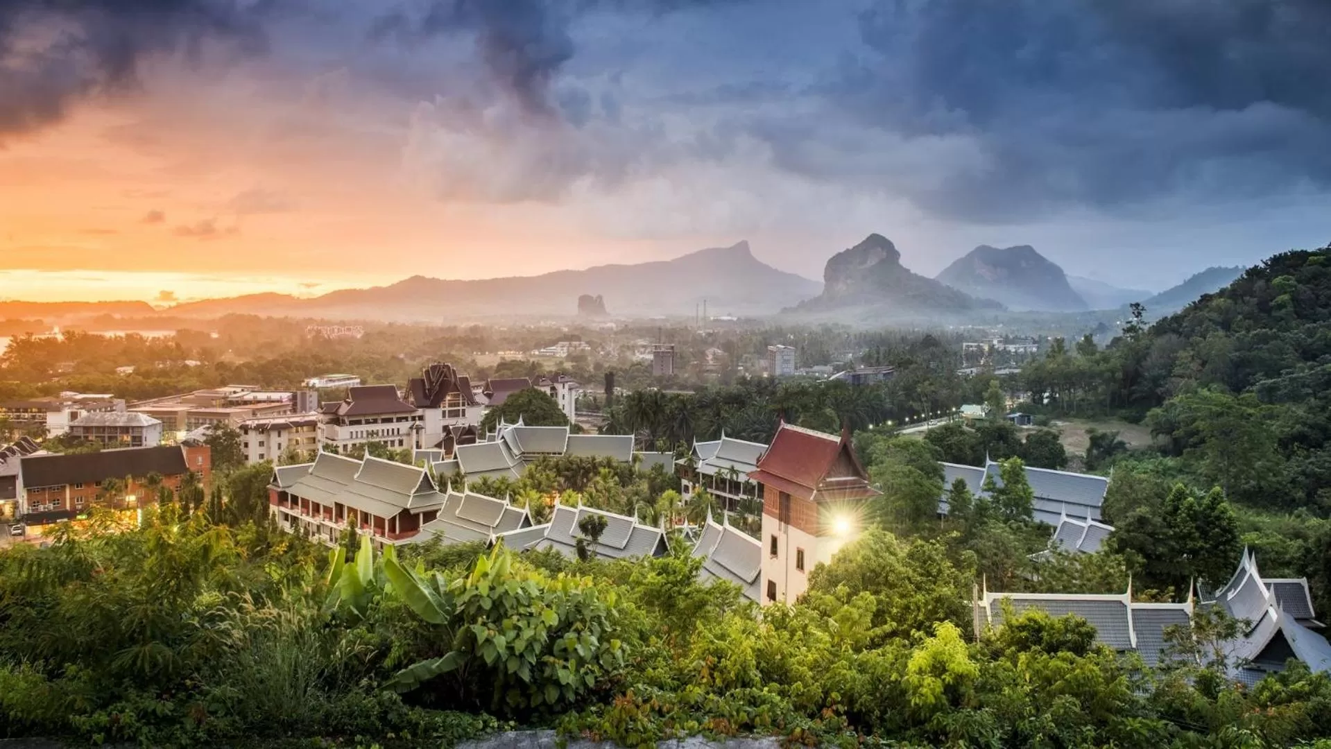 Property building in Chada Thai Village