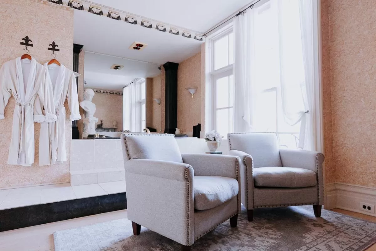 Living room in Mayhurst Estate