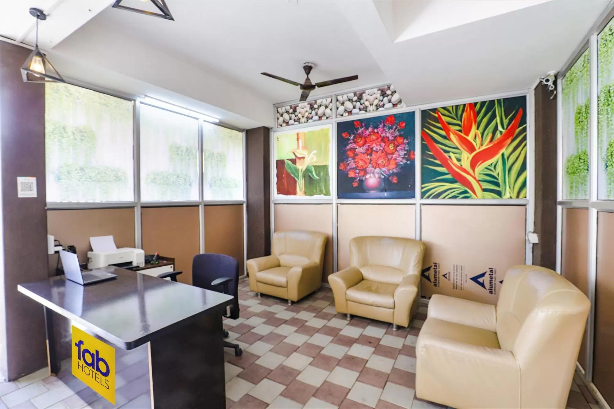 Lobby or reception, Seating Area in FabHotel Elite Palm