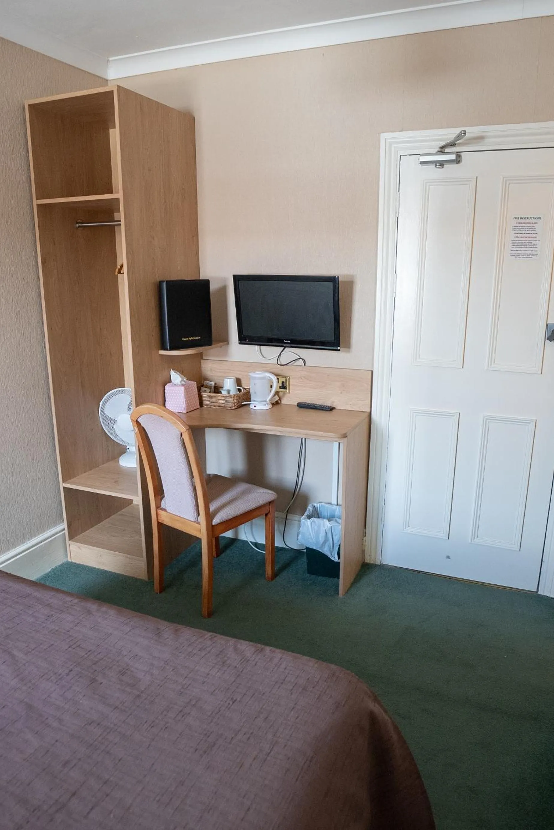 Bed in White Hart Hotel