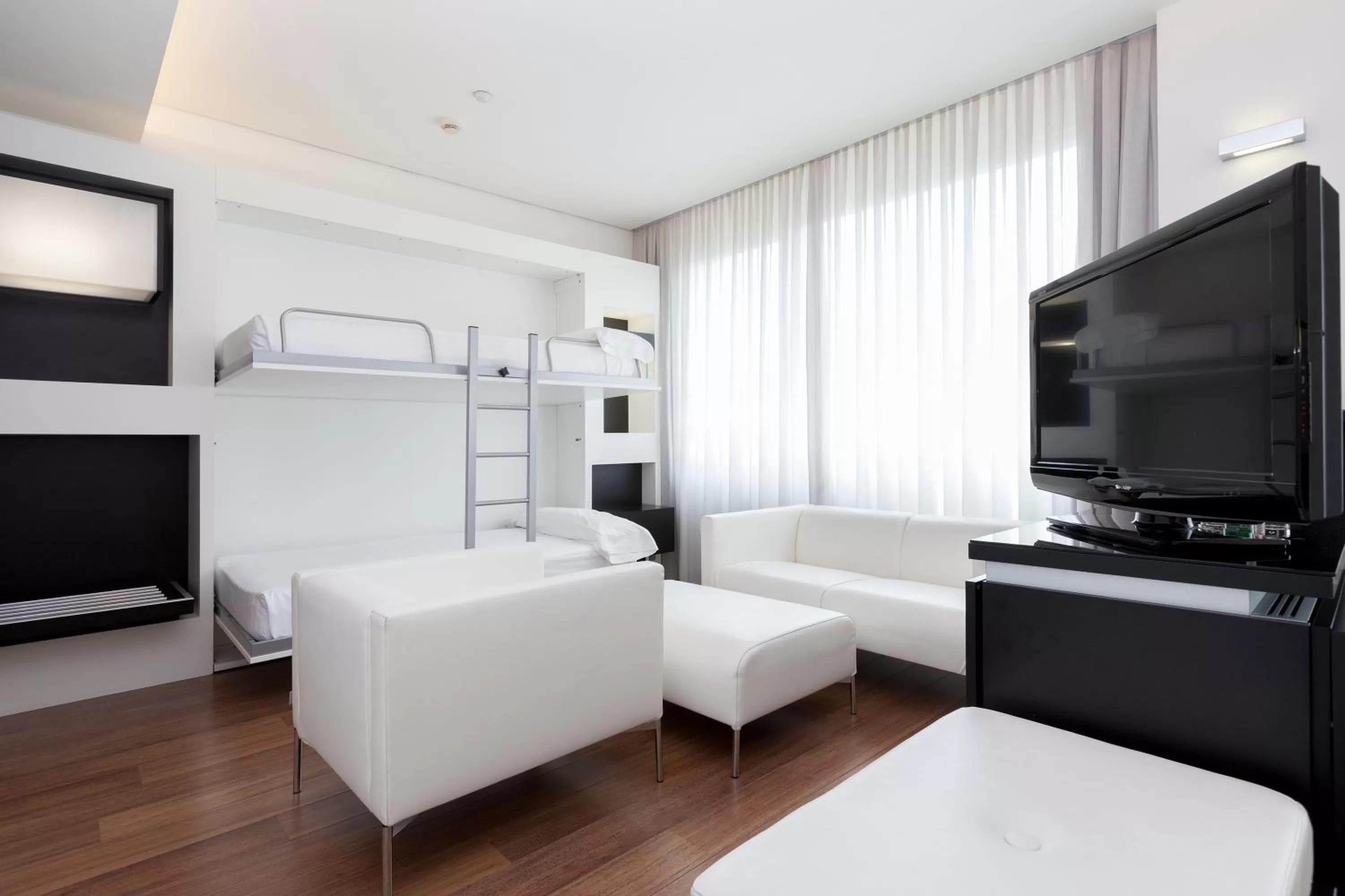 Bedroom, Bed in Axor Barajas