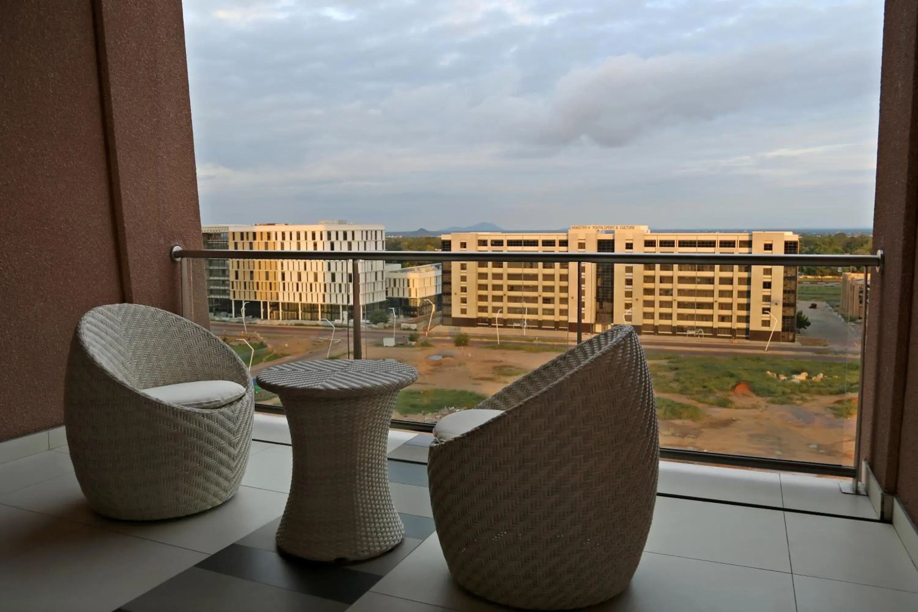 Queen Suite - single occupancy in Room50Two Queen Suite - single occupancy in Room50Two