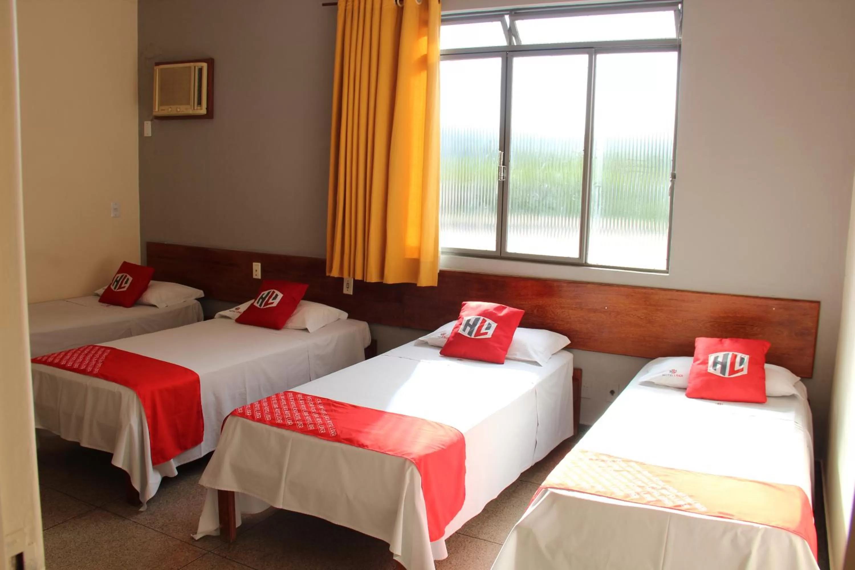 Bed in Hotel Líder - By UP Hotel