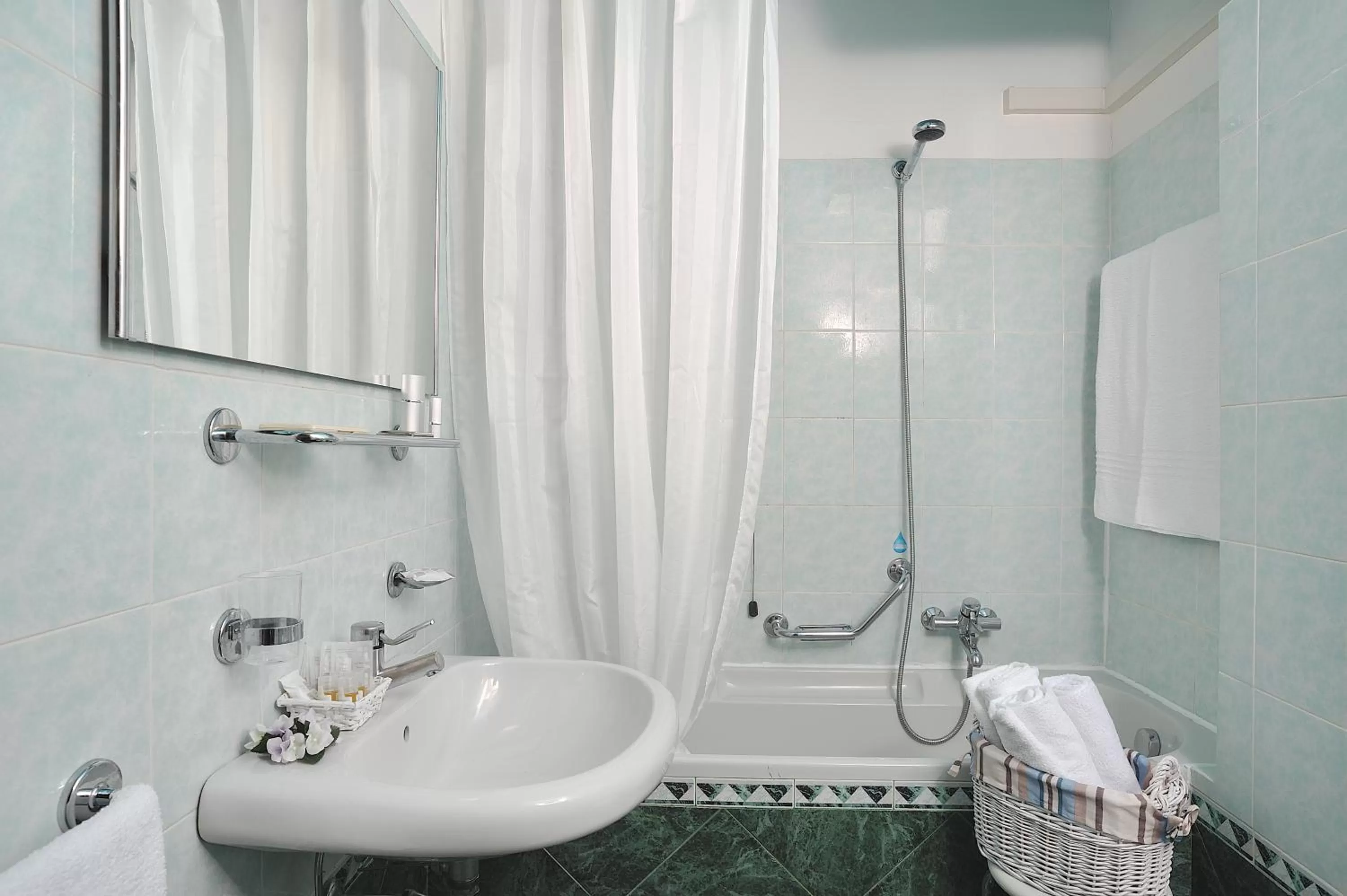 Toilet in Albergo Hotel Raffaello