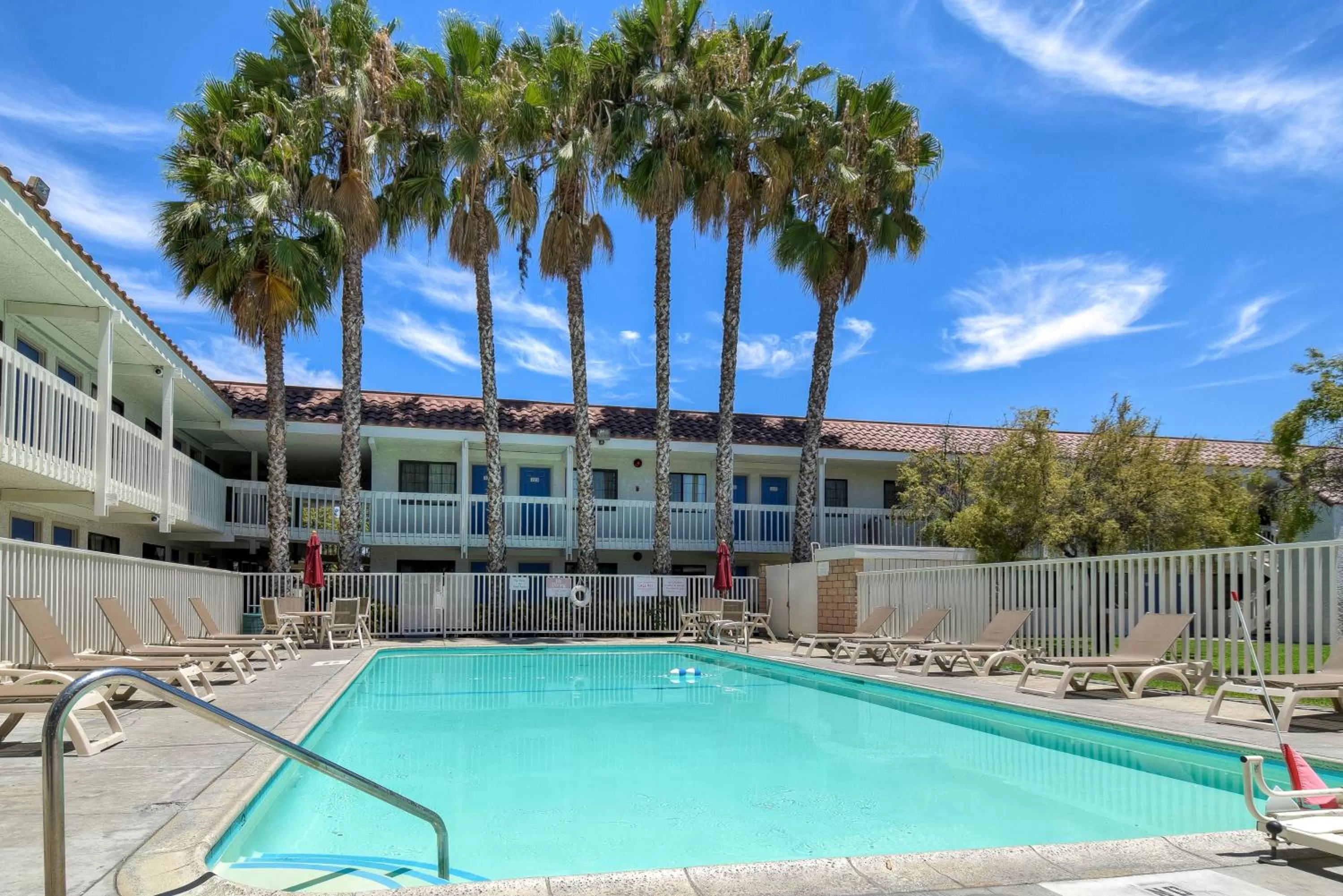 Swimming pool in Motel 6-Pomona, CA - Los Angeles