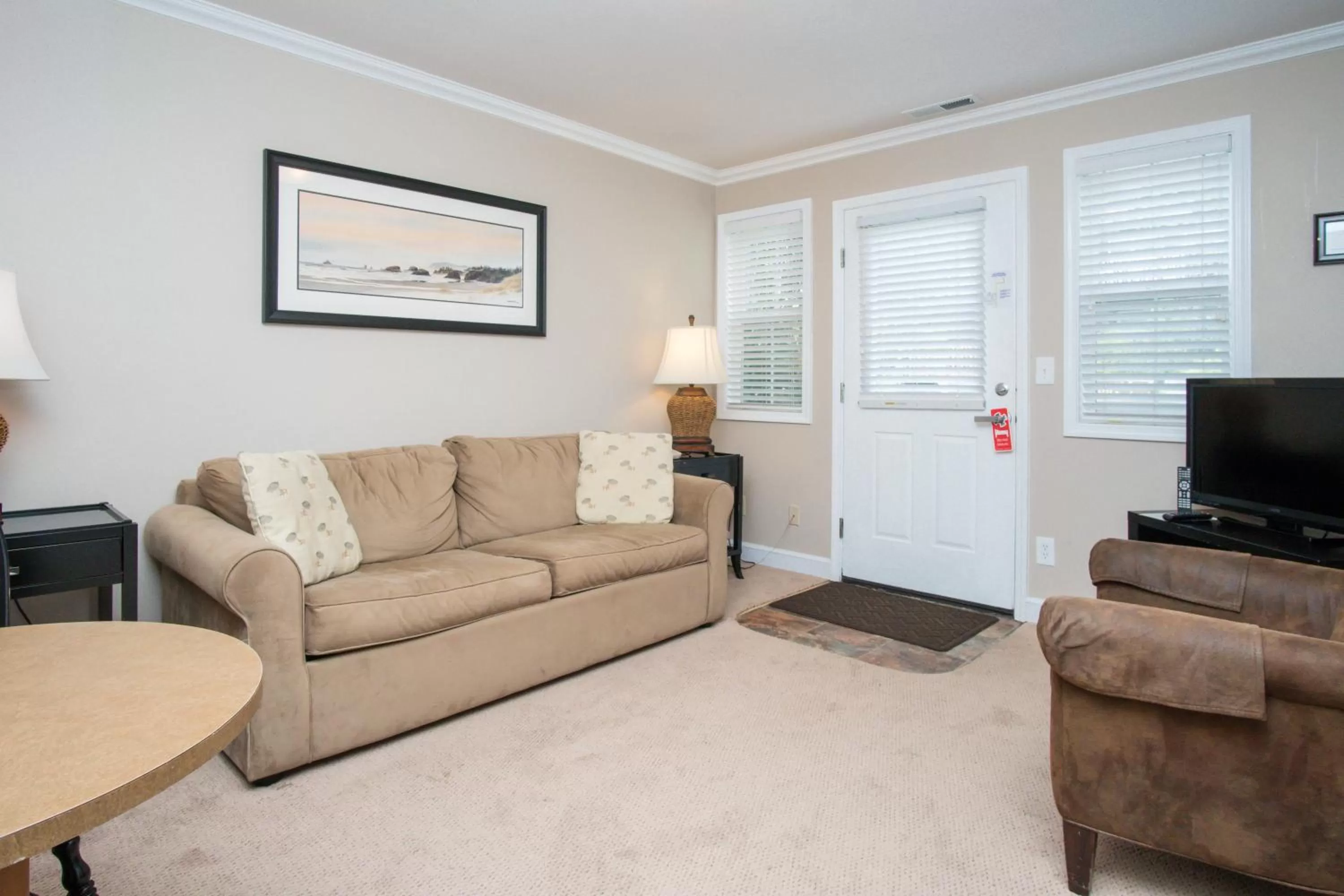 Seating Area in Ecola Creek Lodge