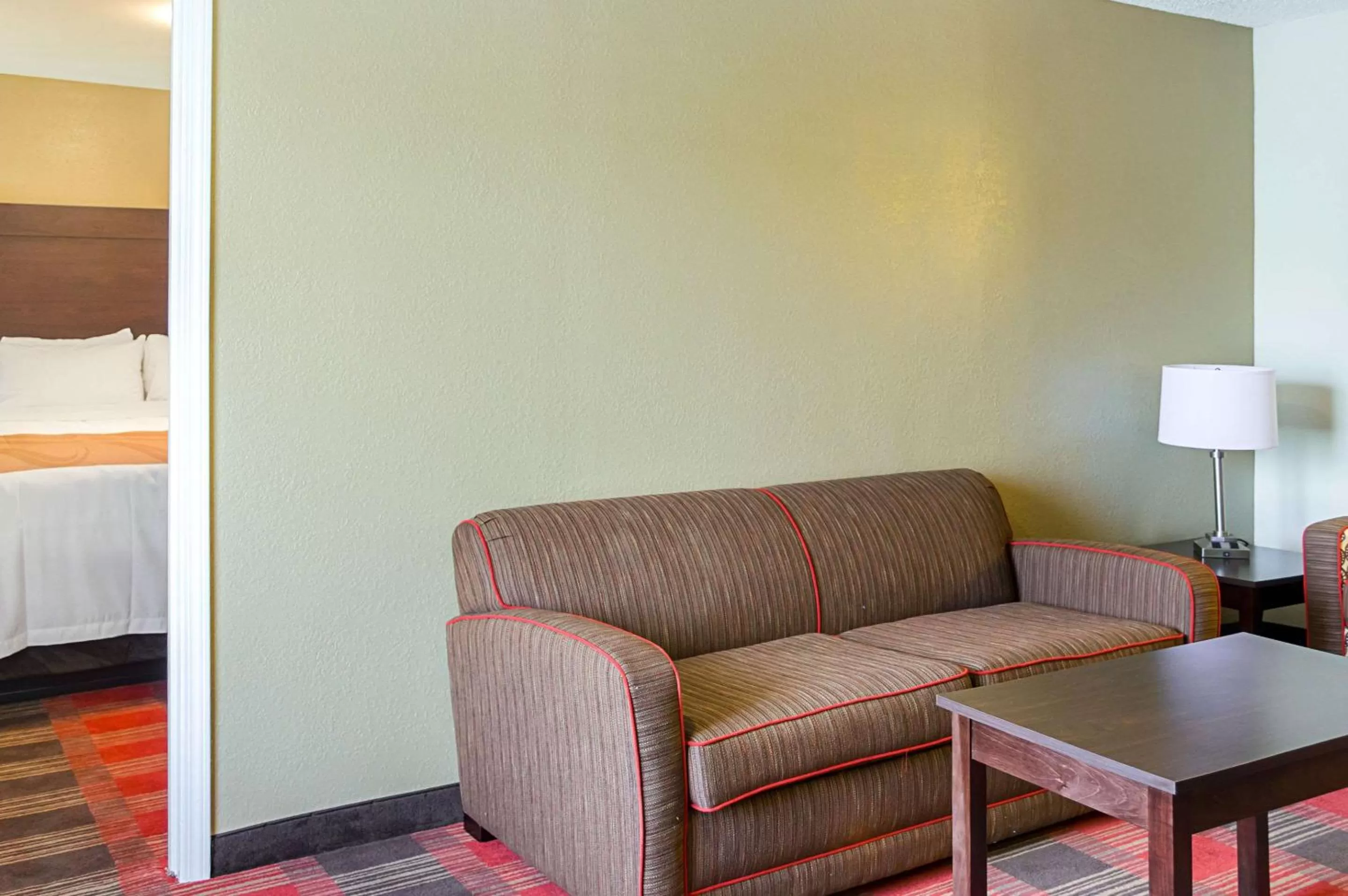 Photo of the whole room in Quality Inn Vicksburg